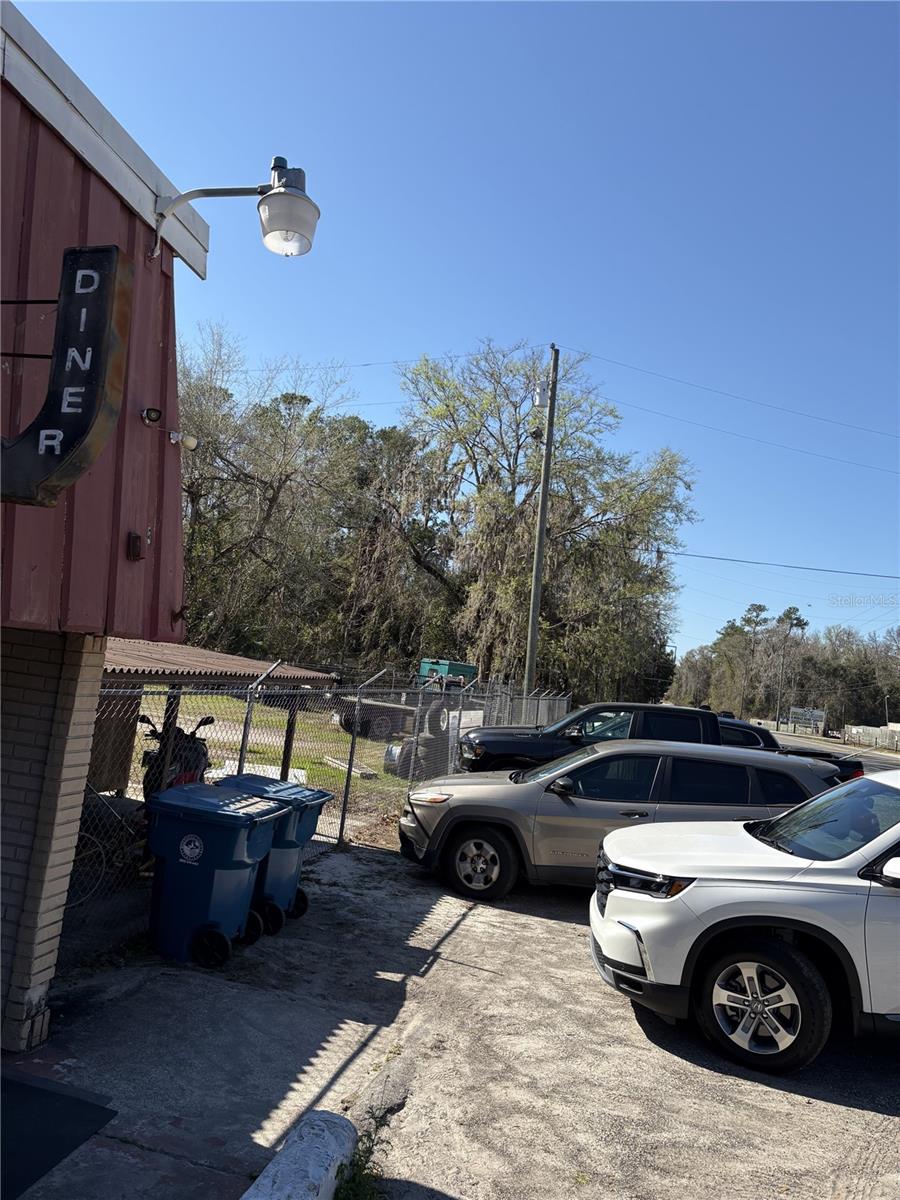 Image 3 of 28 For 11738 Broad Street