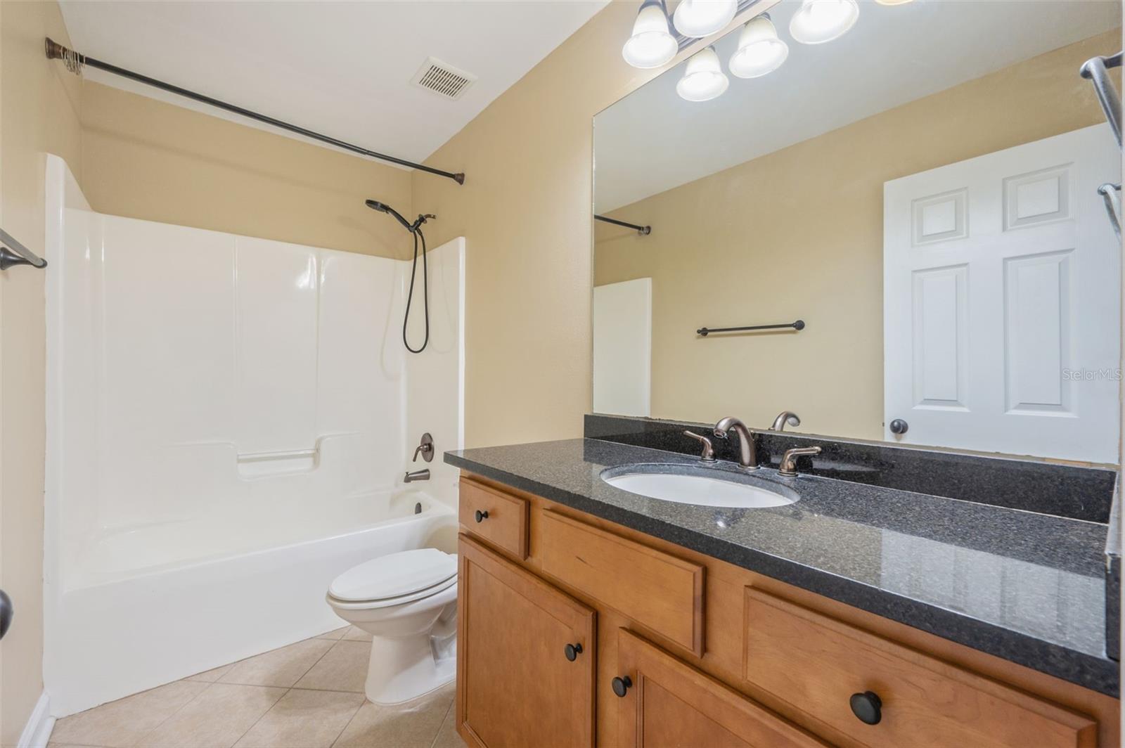 Image 25 of 49 For 4515 Hermosa Road