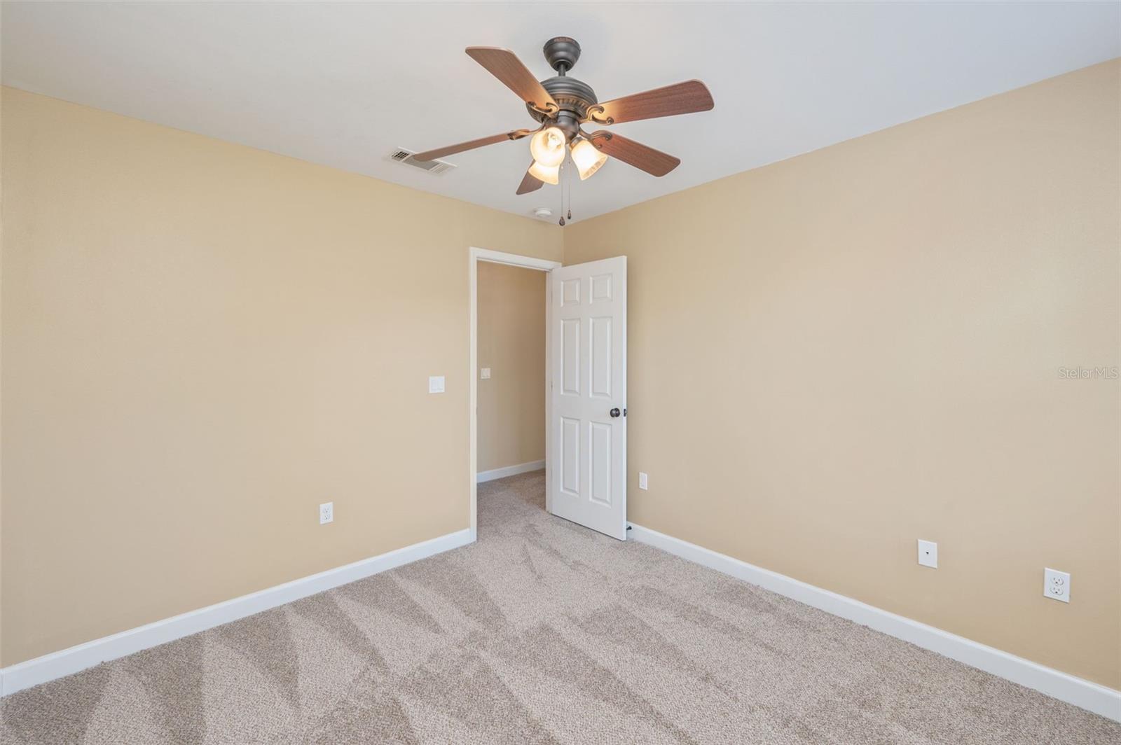 Image 36 of 49 For 4515 Hermosa Road