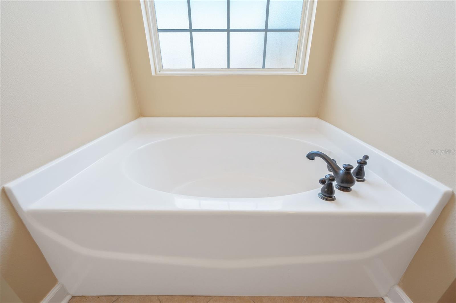 Image 39 of 49 For 4515 Hermosa Road