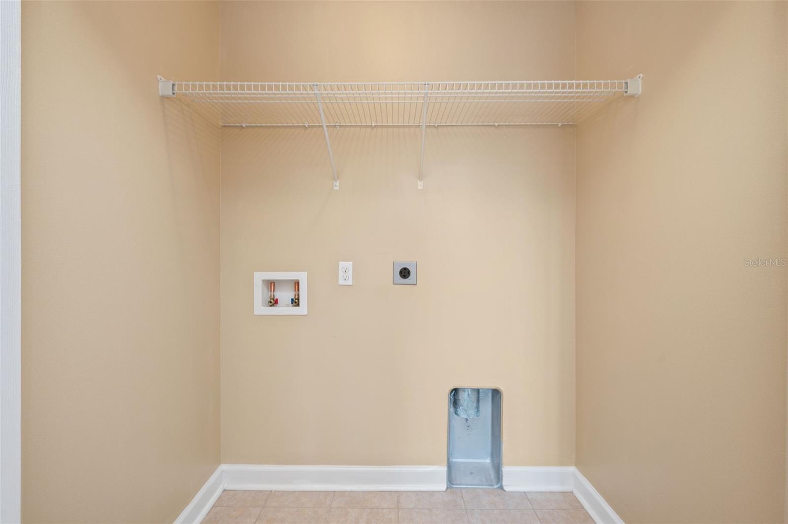 Image 42 of 49 For 4515 Hermosa Road