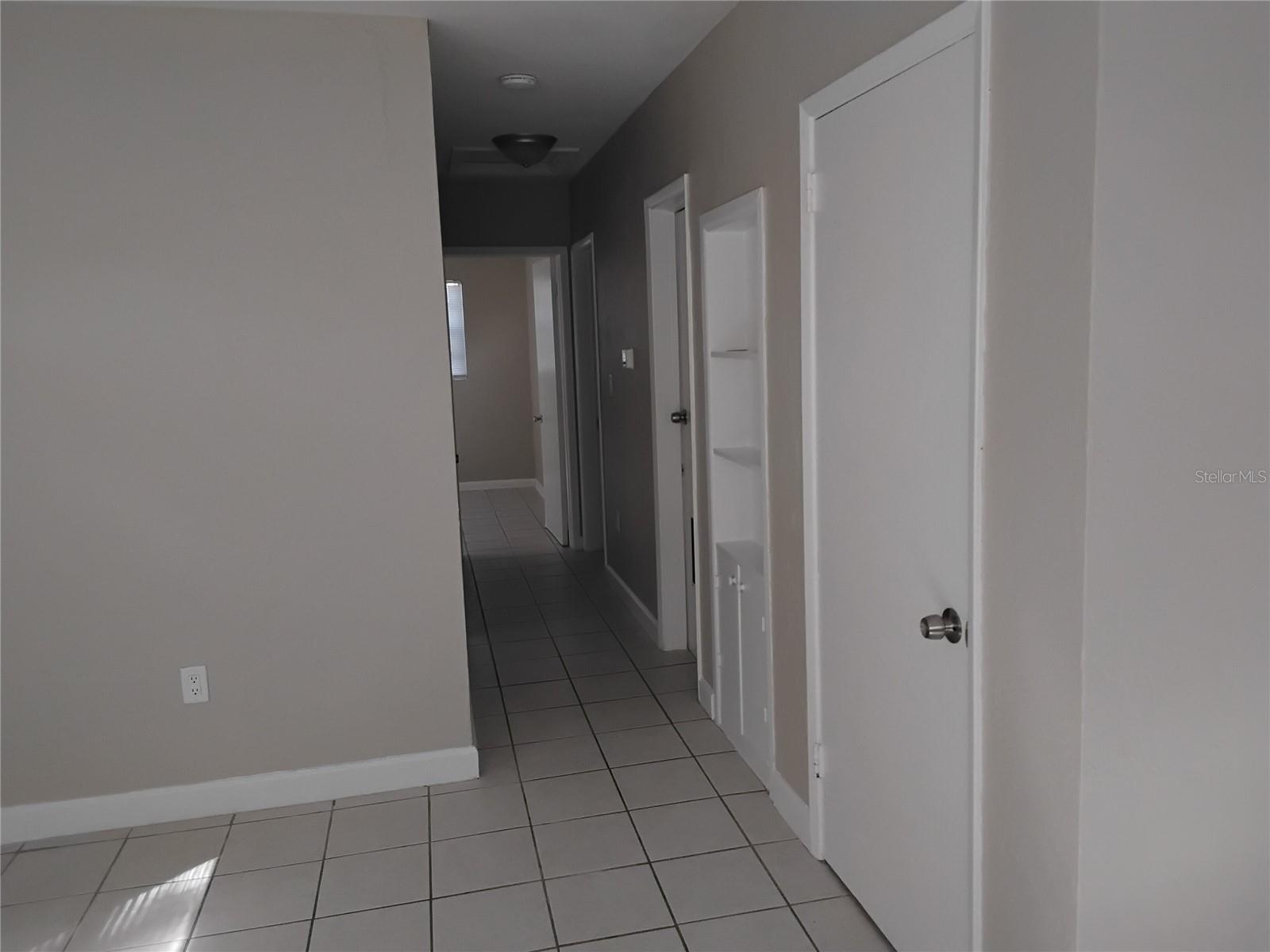 Image 10 of 22 For 327 Barbara Circle