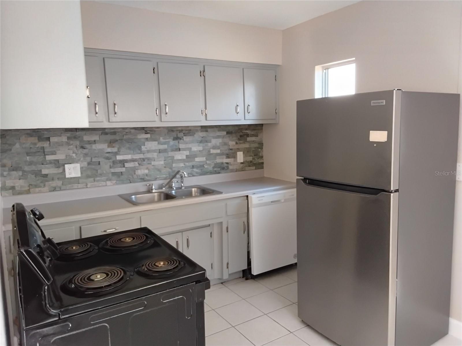 Image 11 of 22 For 327 Barbara Circle