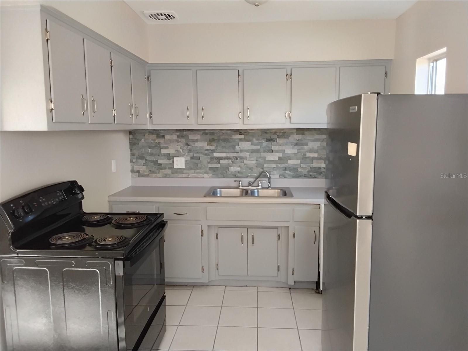 Image 12 of 22 For 327 Barbara Circle