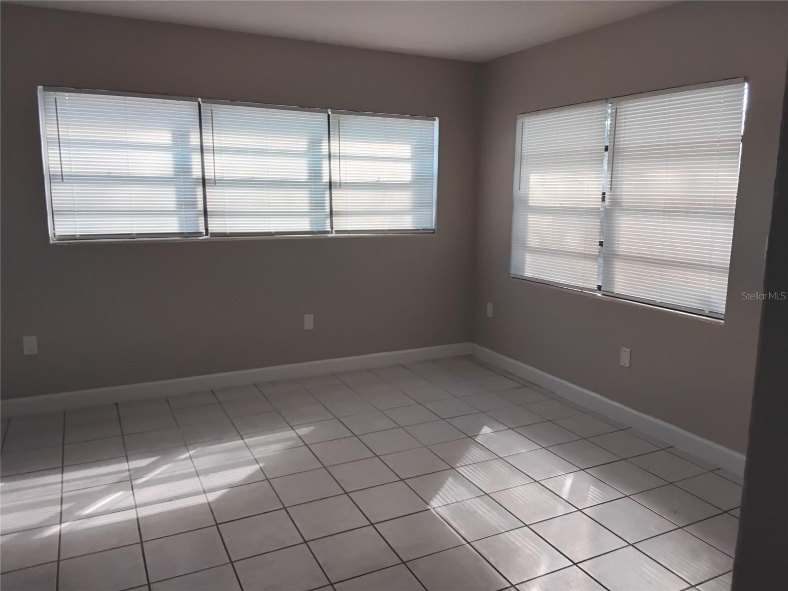 Image 18 of 22 For 327 Barbara Circle