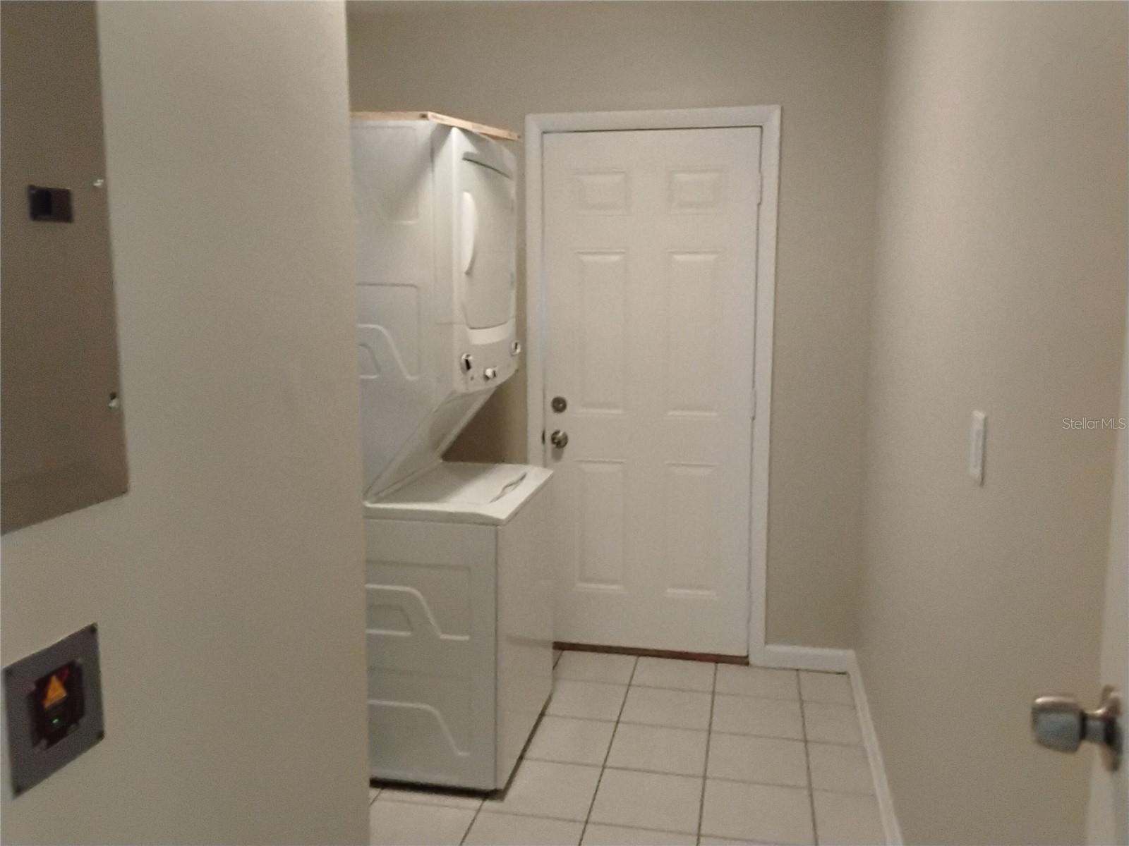 Image 20 of 22 For 327 Barbara Circle