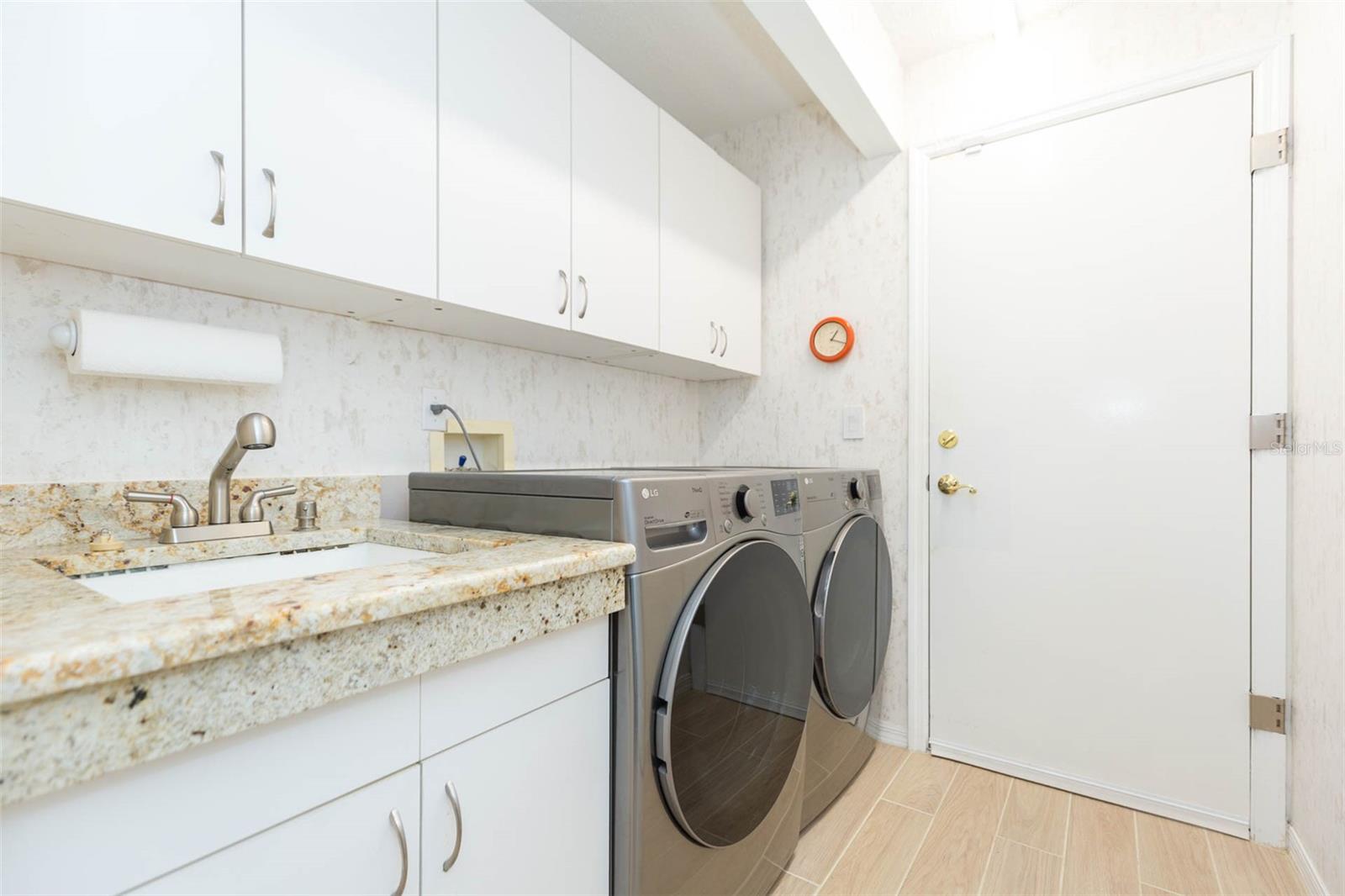 Image 33 of 60 For 2207 Creek Court