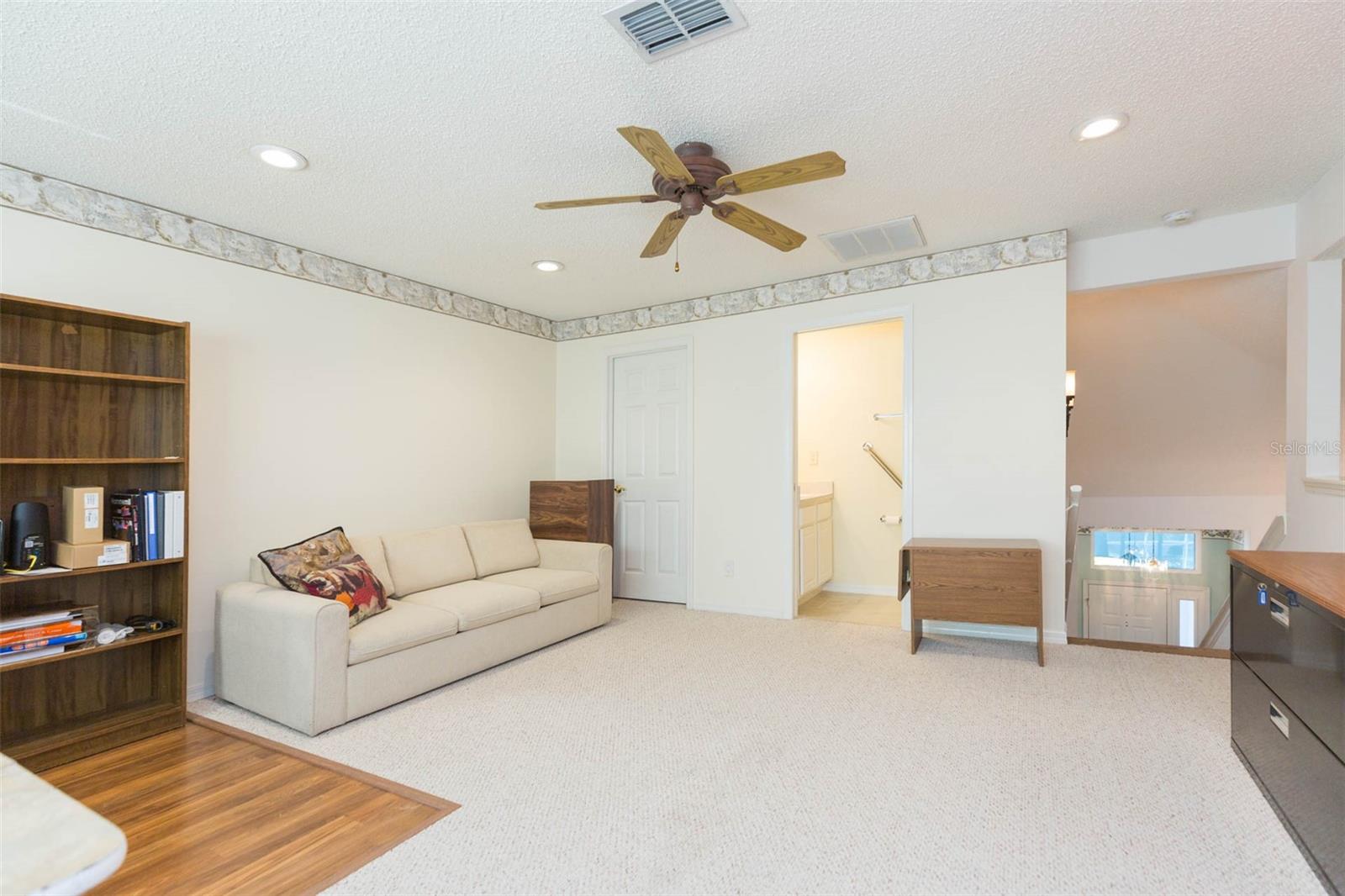 Image 37 of 60 For 2207 Creek Court