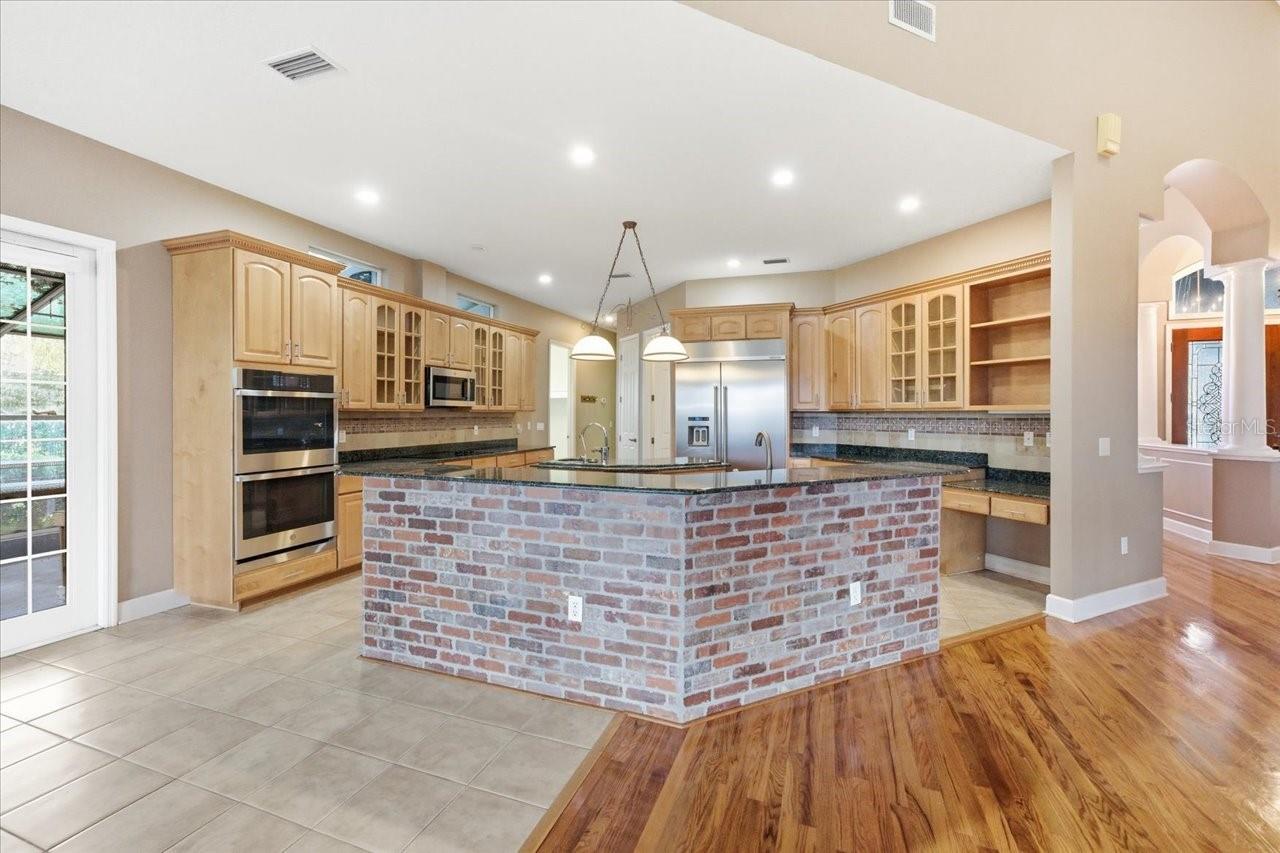 Image 13 of 54 For 12002 Hope Lane