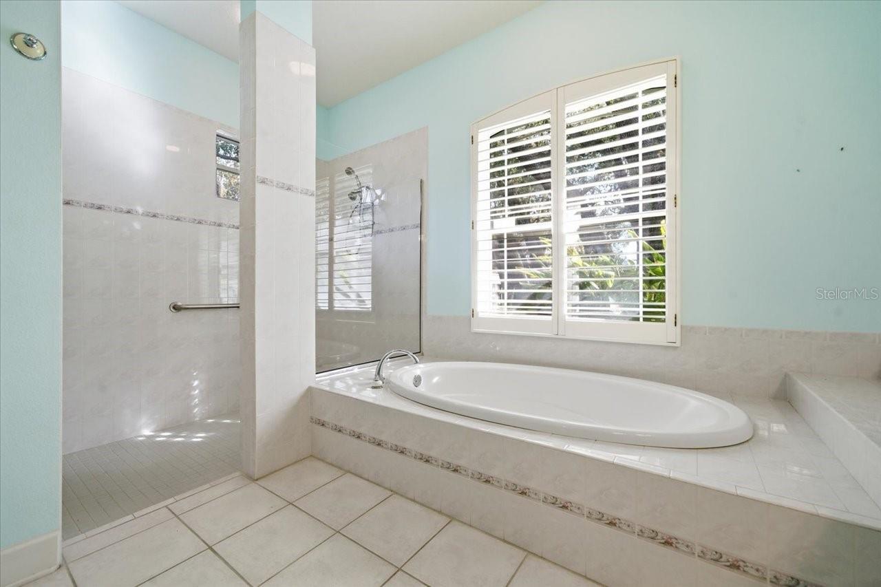 Image 34 of 54 For 12002 Hope Lane