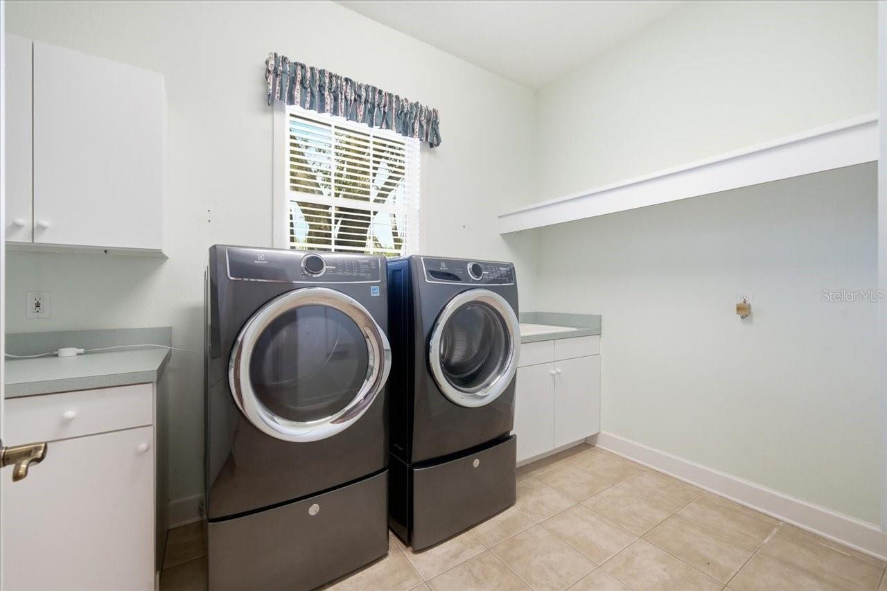 Image 44 of 54 For 12002 Hope Lane