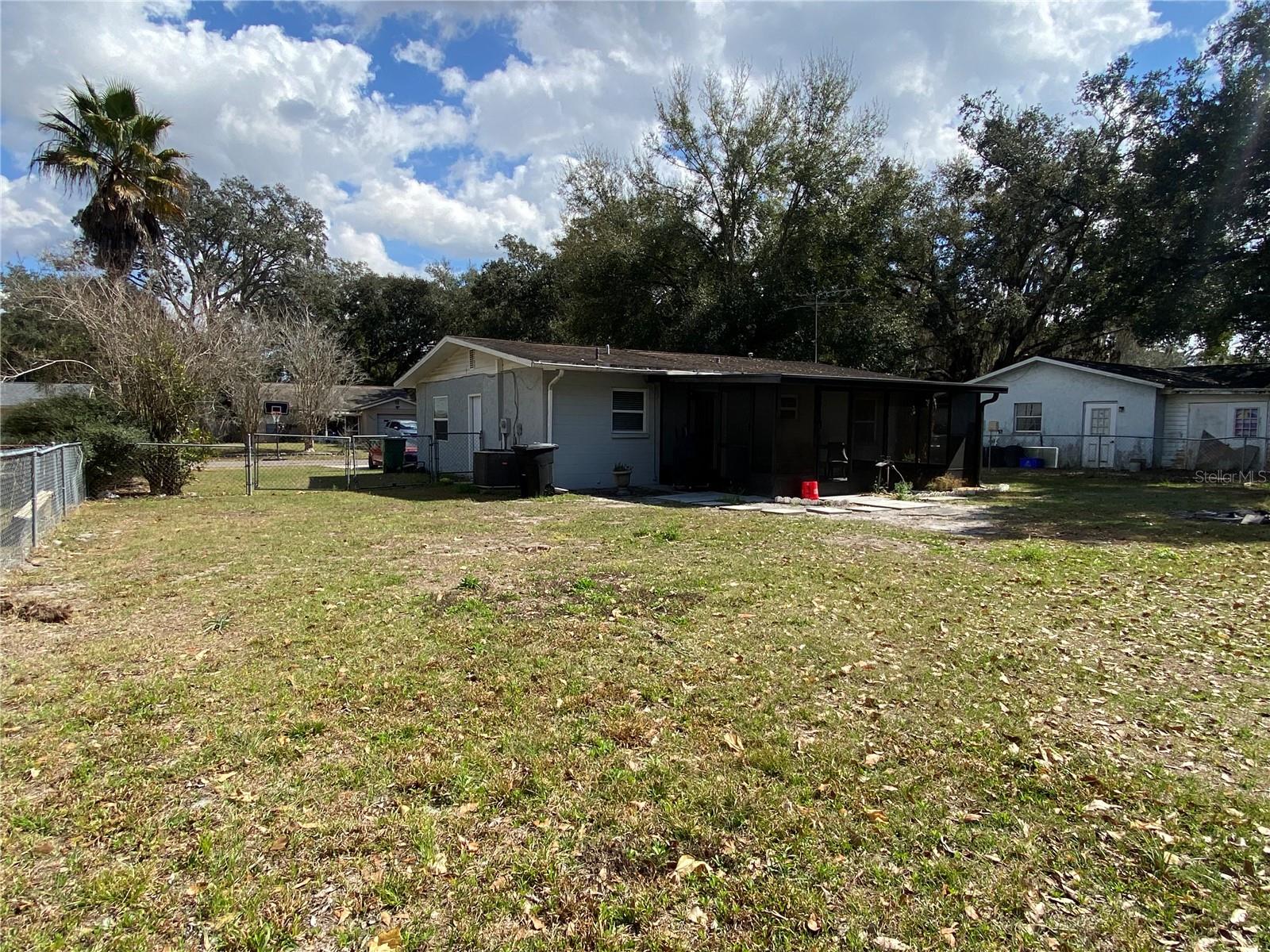 Image 27 of 30 For 39656 Meadowood Loop