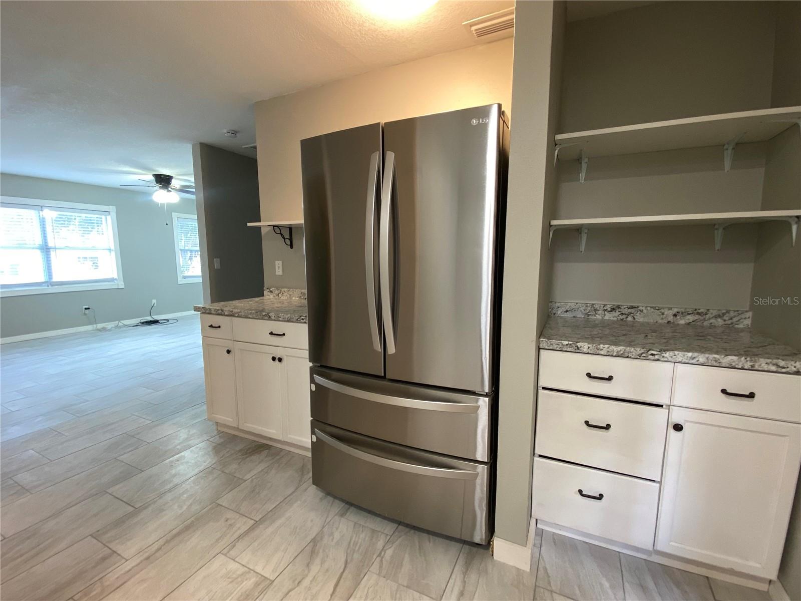 Image 9 of 30 For 39656 Meadowood Loop