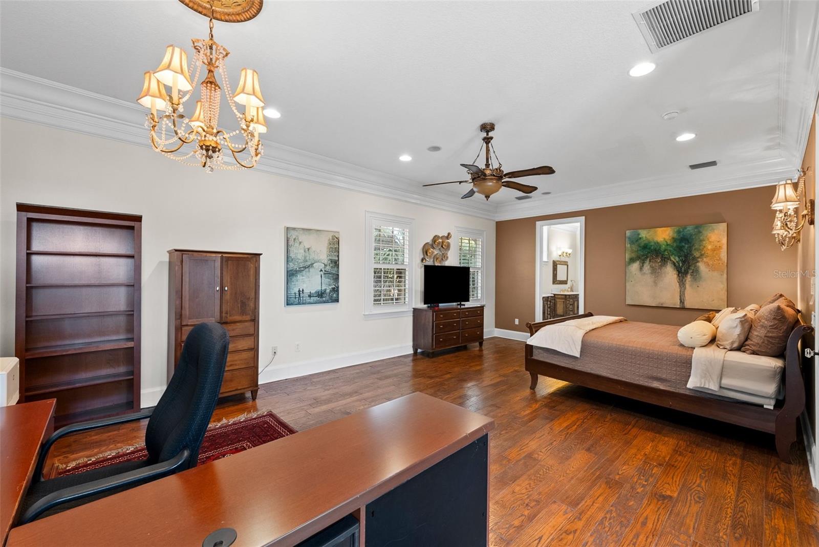 Image 29 of 96 For 4911 Melrose Avenue S