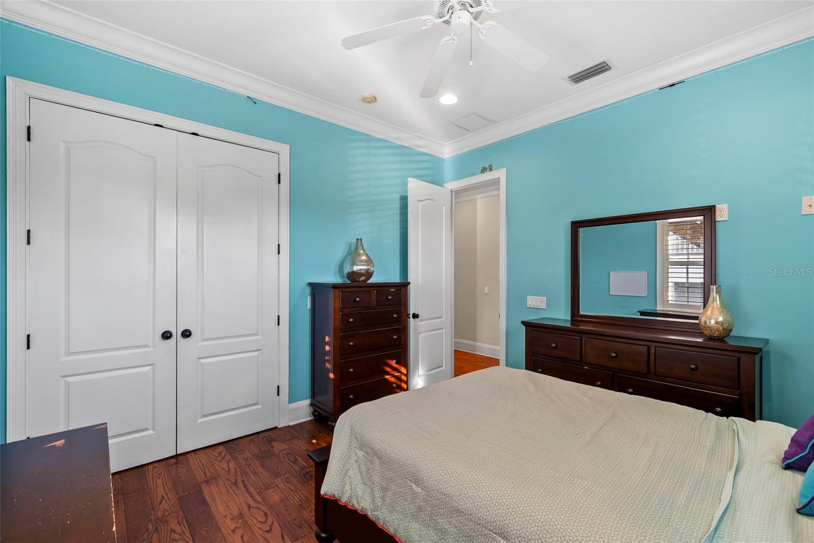 Image 62 of 96 For 4911 Melrose Avenue S