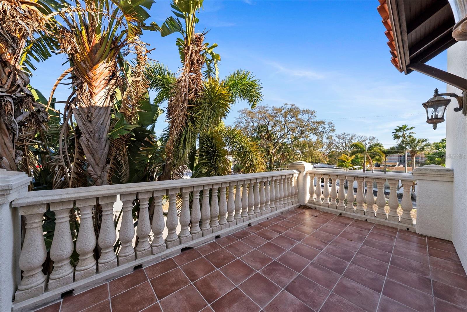 Image 65 of 96 For 4911 Melrose Avenue S