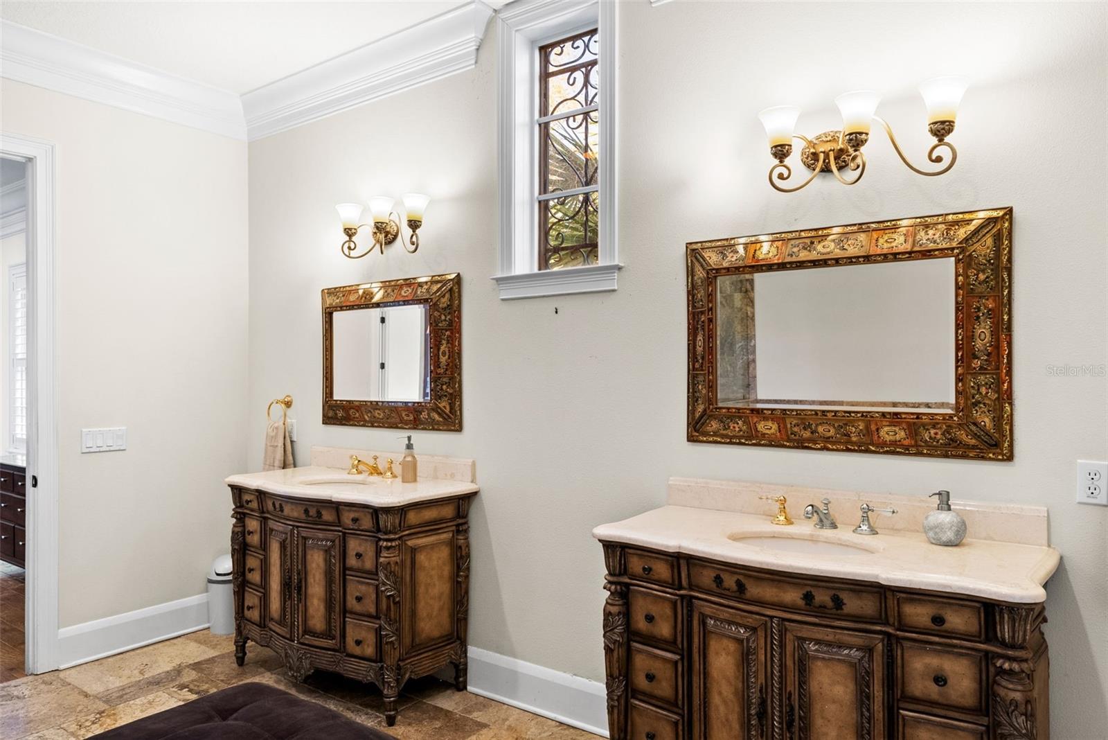 Image 76 of 96 For 4911 Melrose Avenue S