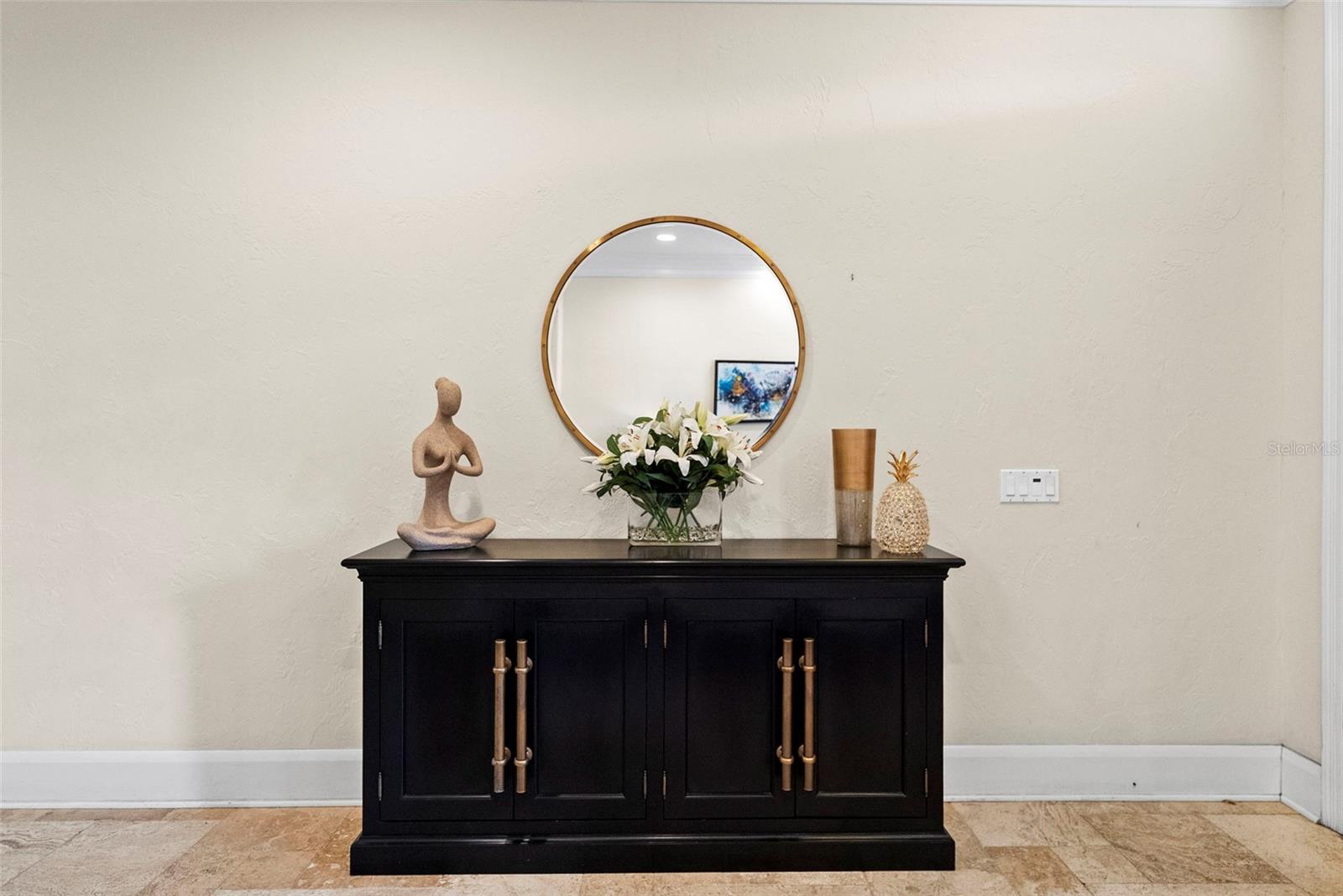 Image 8 of 96 For 4911 Melrose Avenue S