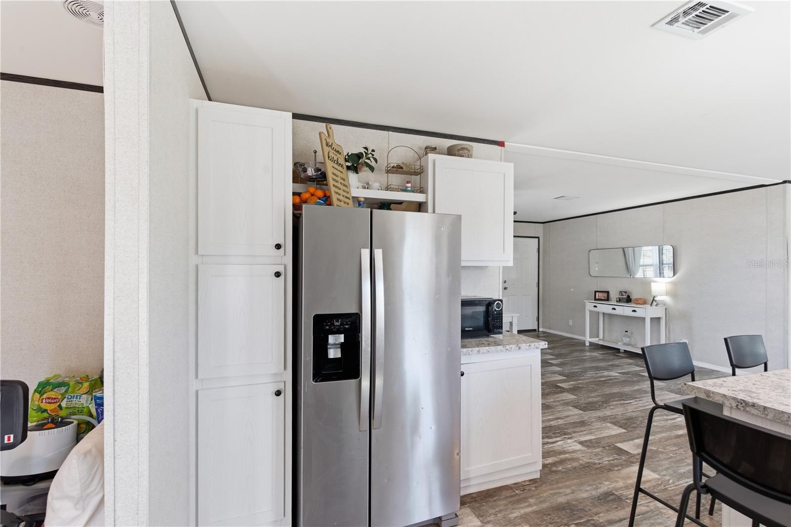 Image 12 of 40 For 6109 Pinetree Drive