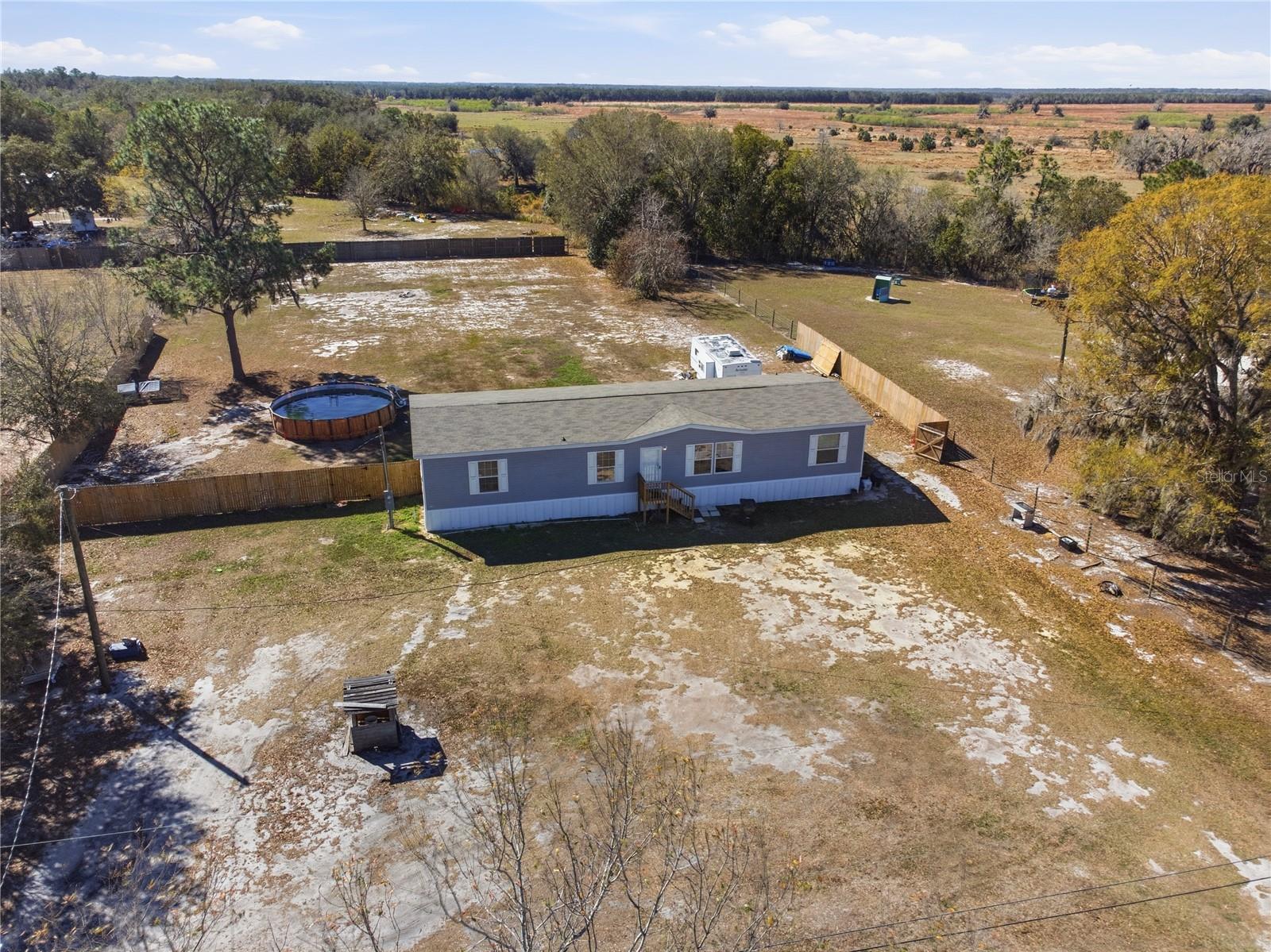 Image 36 of 40 For 6109 Pinetree Drive