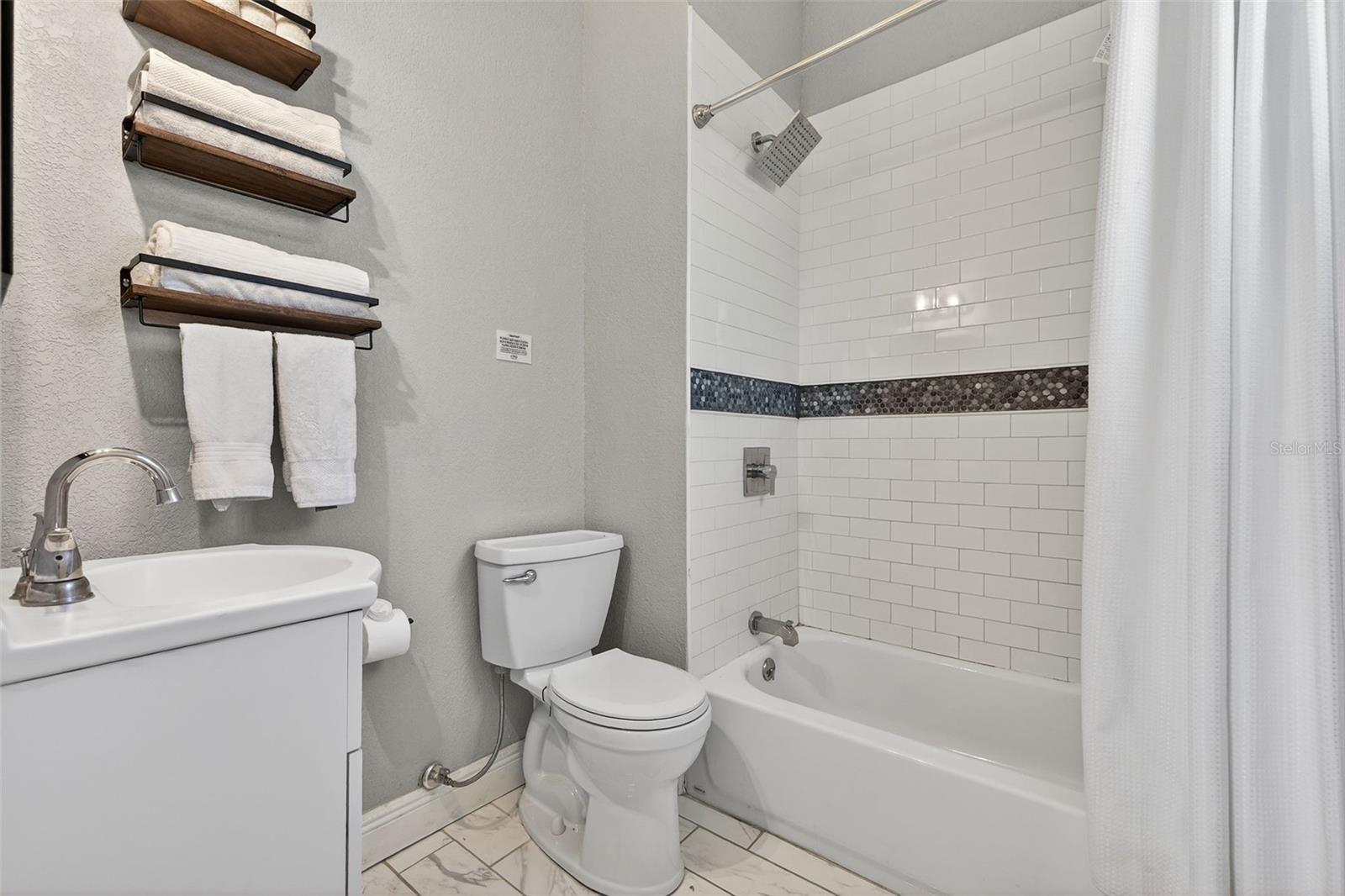 Image 12 of 20 For 2604 18th Avenue