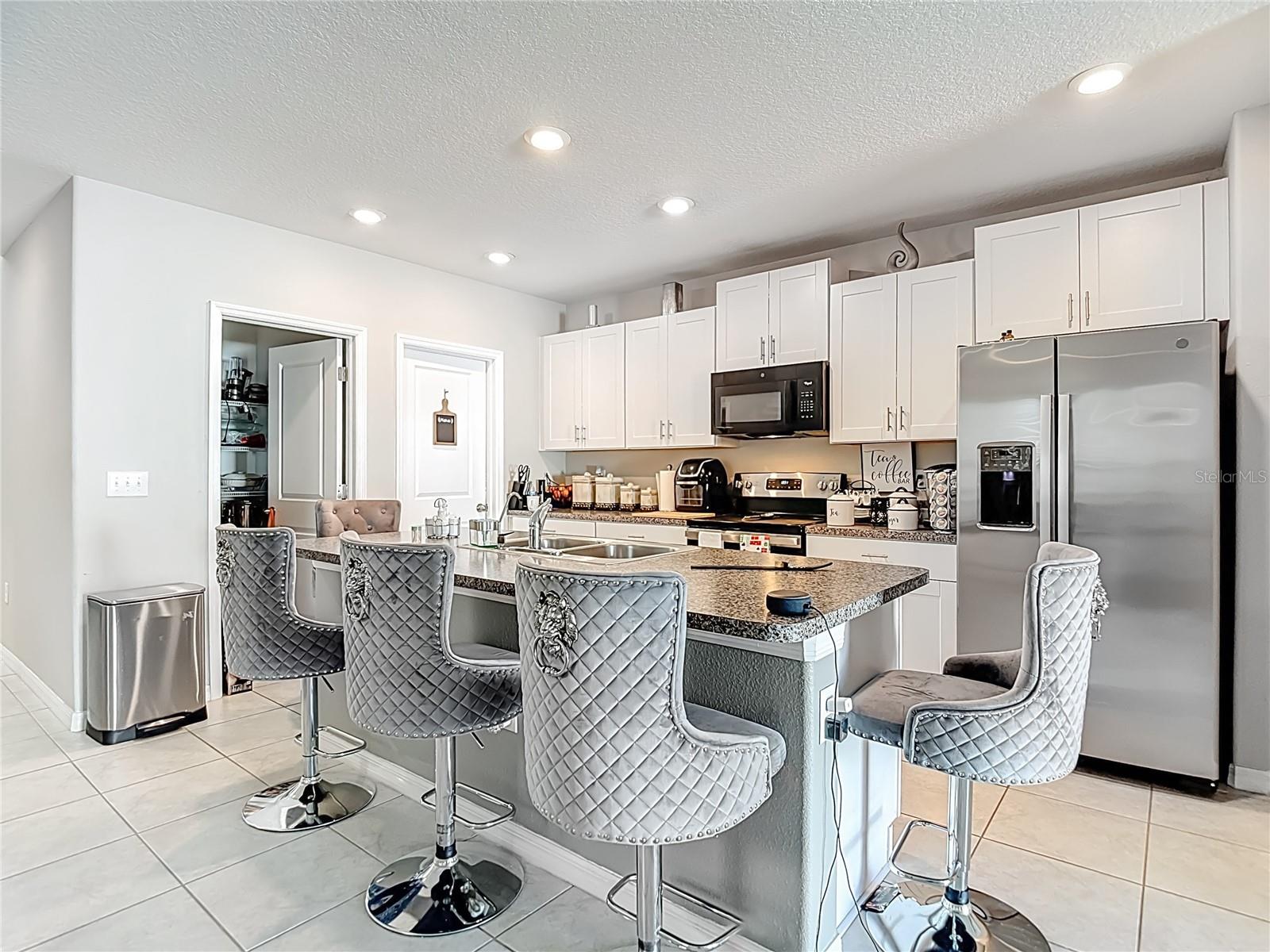 Image 19 of 75 For 4211 Romano Busciglio Street