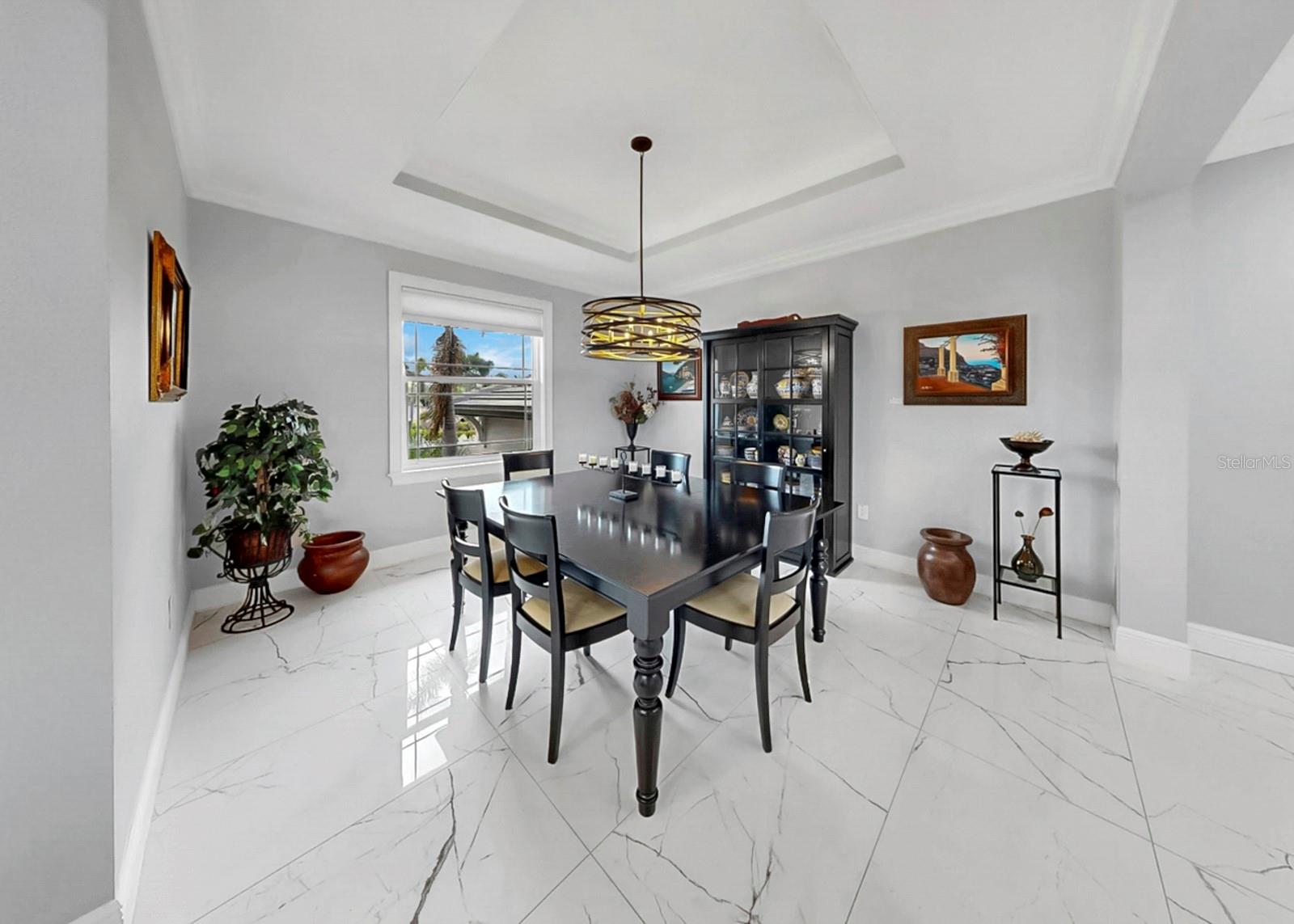 Listing photo id 26 for 901 Capriccio Lane