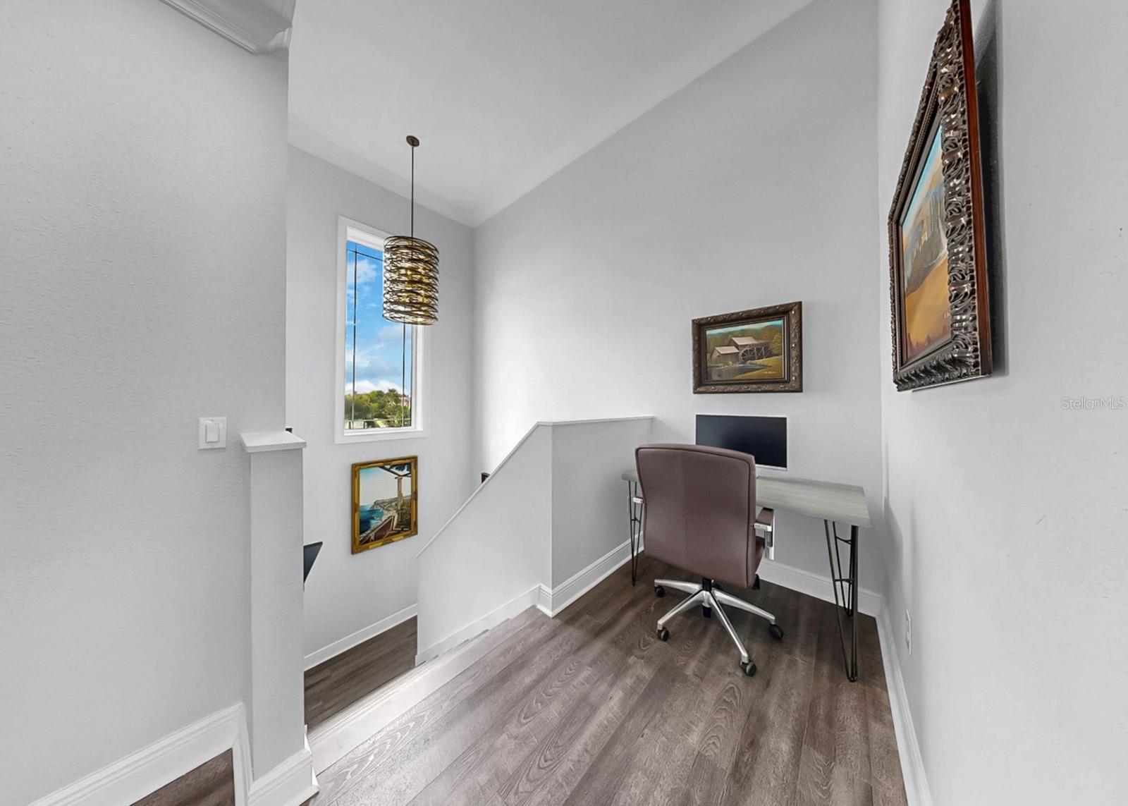 Listing photo id 39 for 901 Capriccio Lane