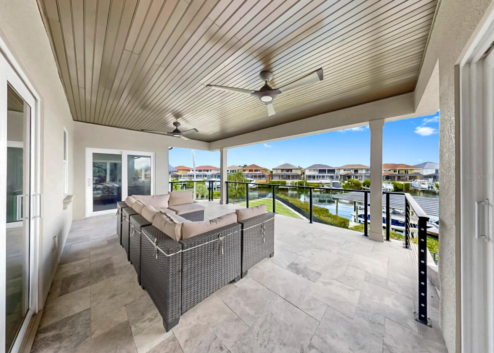 Listing photo id 50 for 901 Capriccio Lane