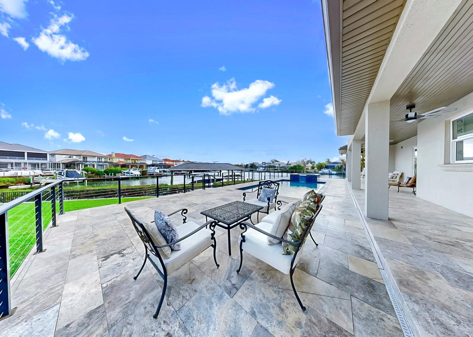 Listing photo id 56 for 901 Capriccio Lane