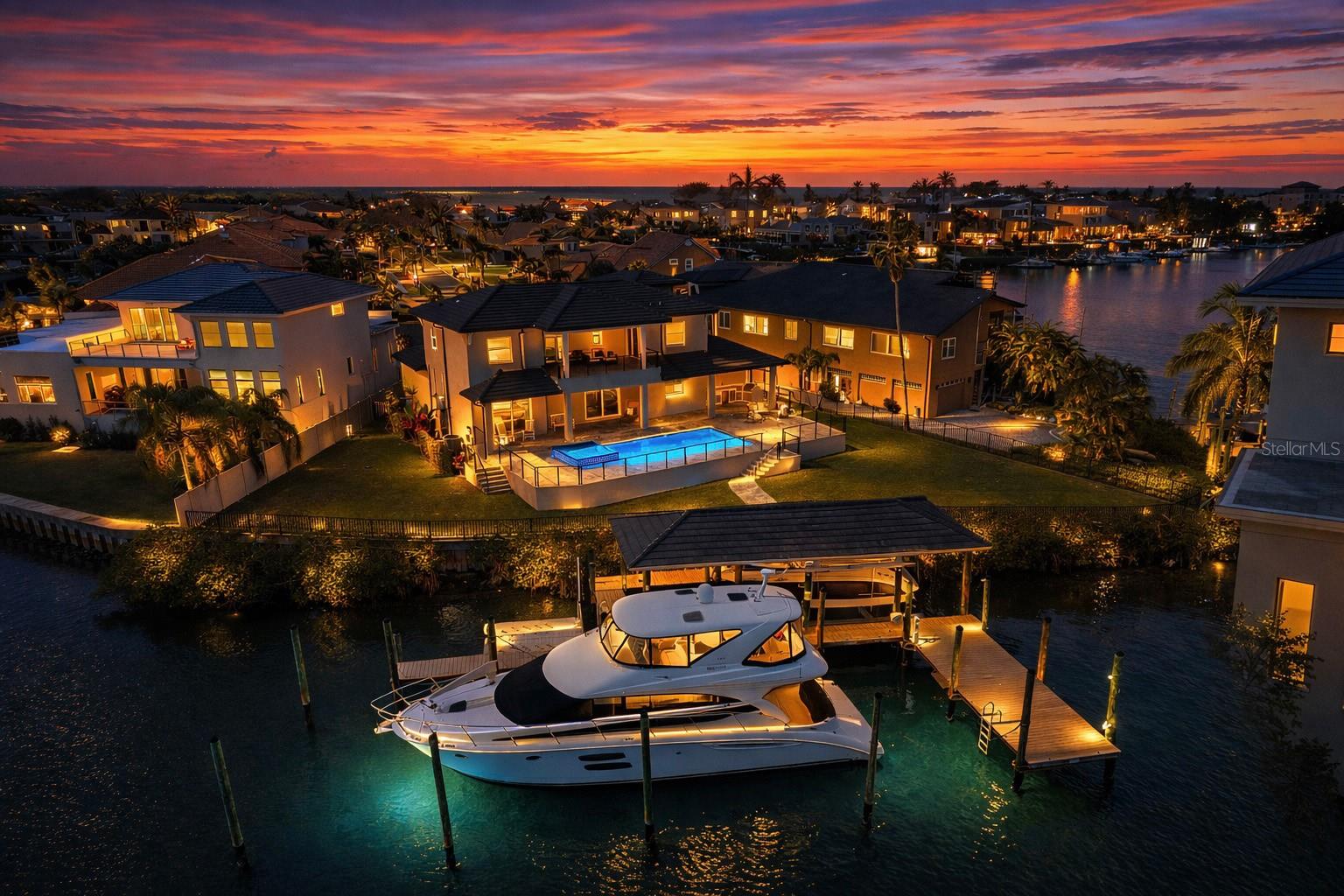 Listing photo id 64 for 901 Capriccio Lane