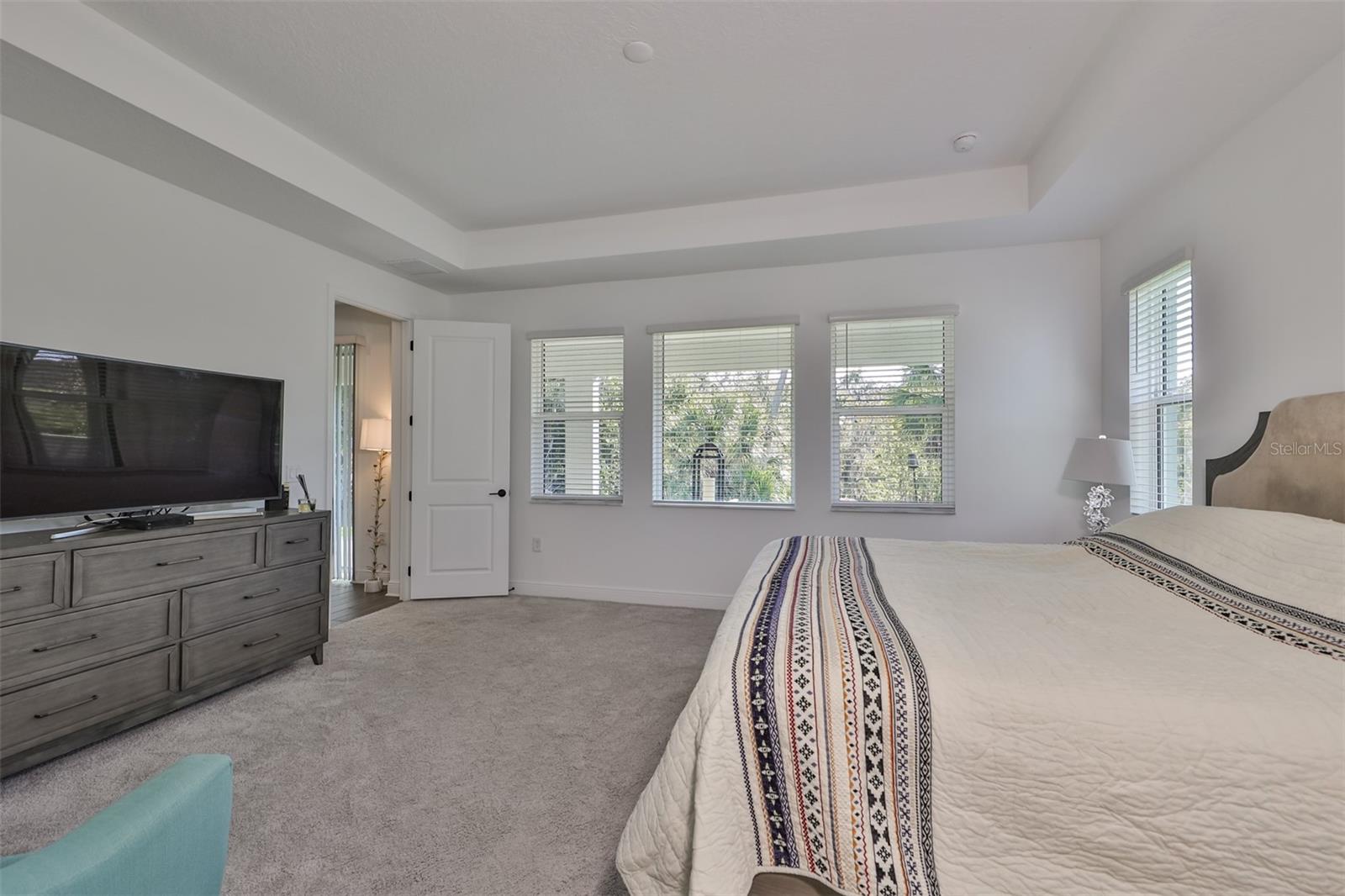 Image 19 of 42 For 5410 Trevesta Place