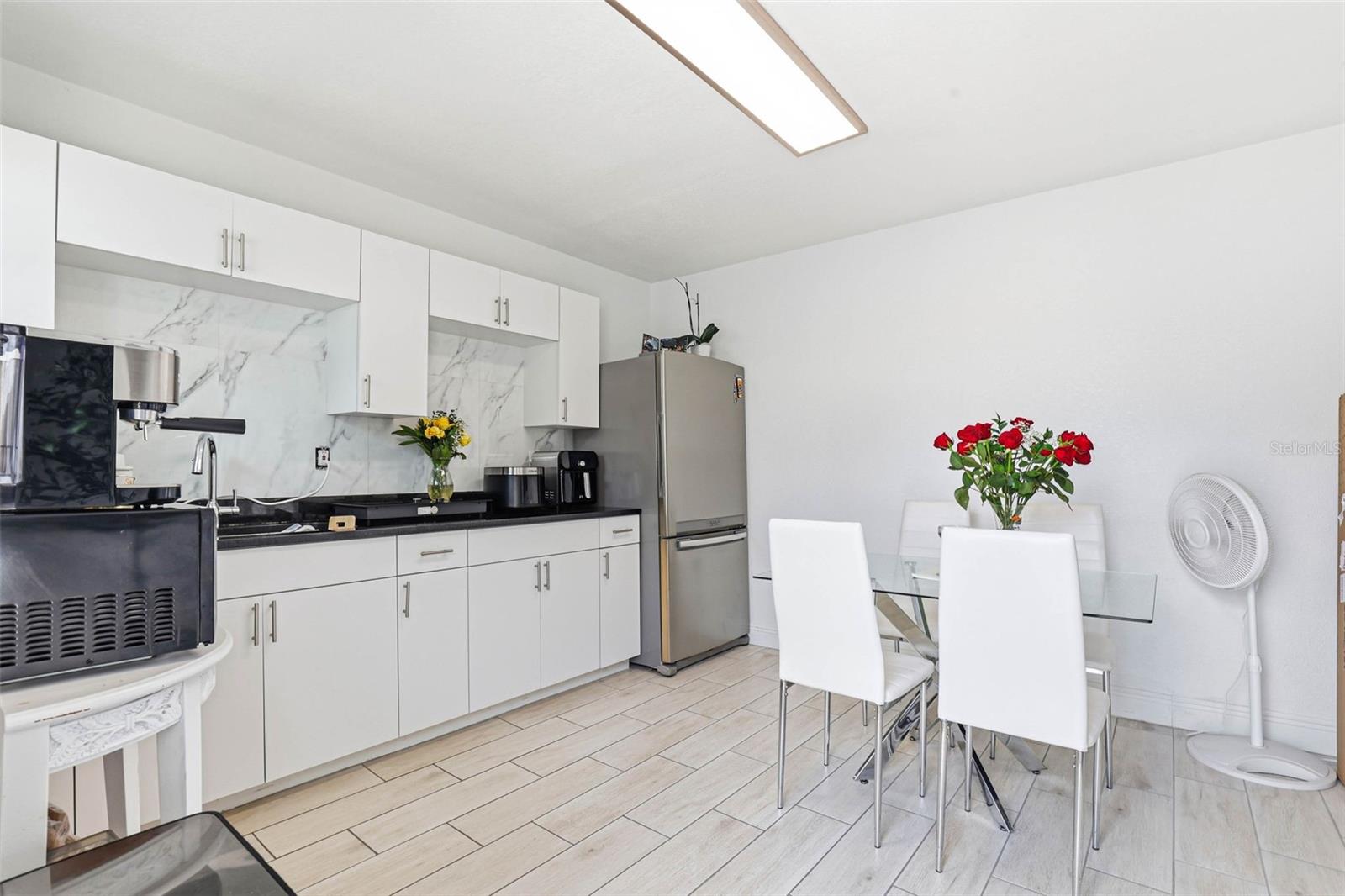 Image 14 of 87 For 2521 Crest Avenue