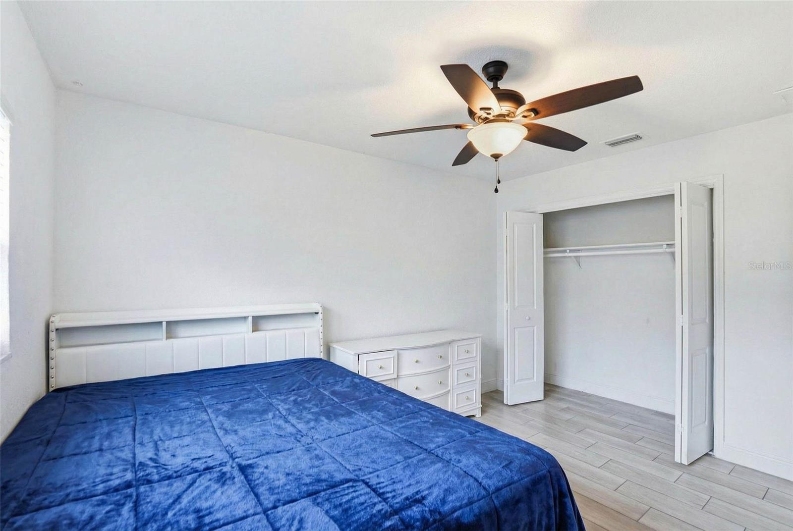 Image 22 of 87 For 2521 Crest Avenue