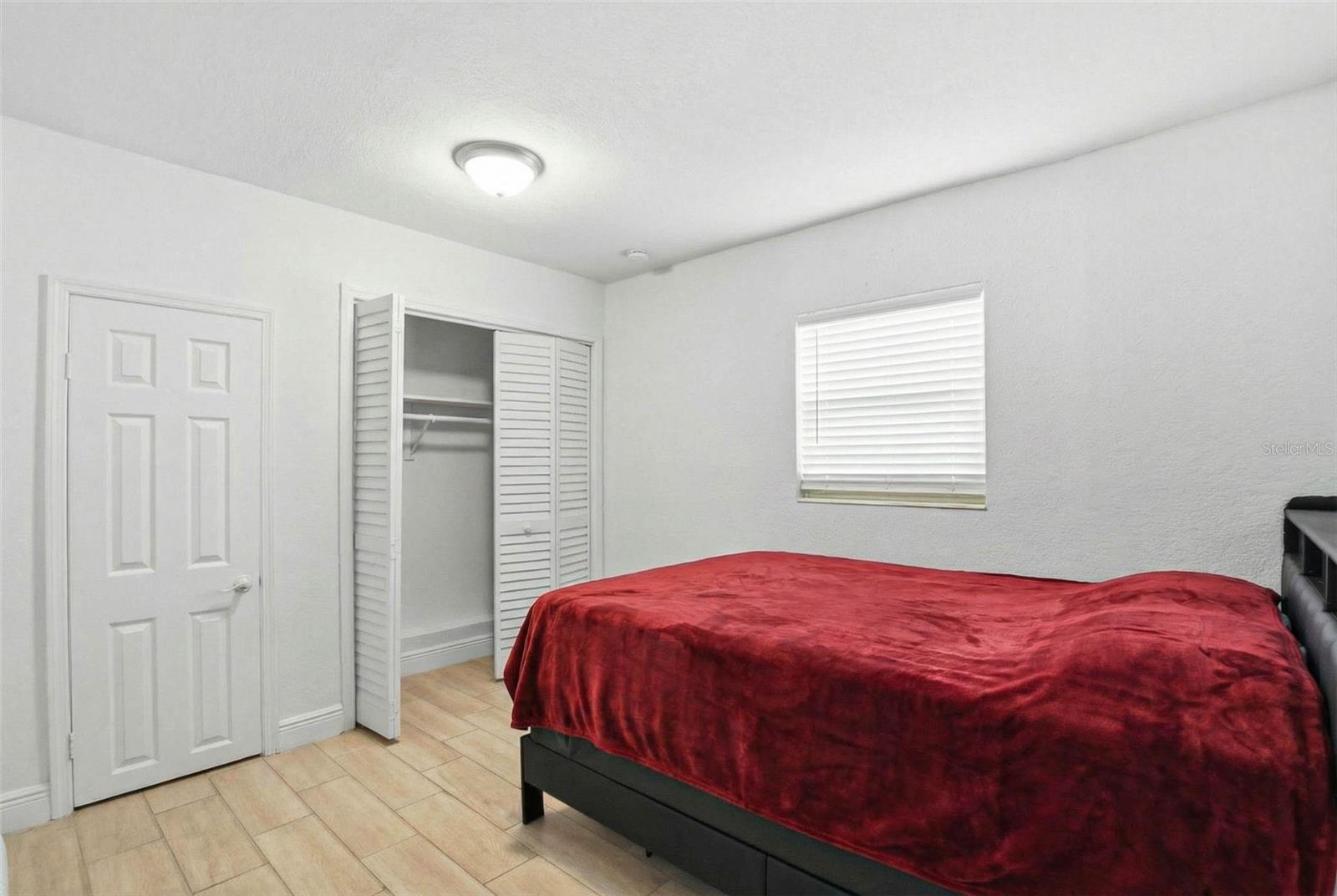 Image 23 of 87 For 2521 Crest Avenue