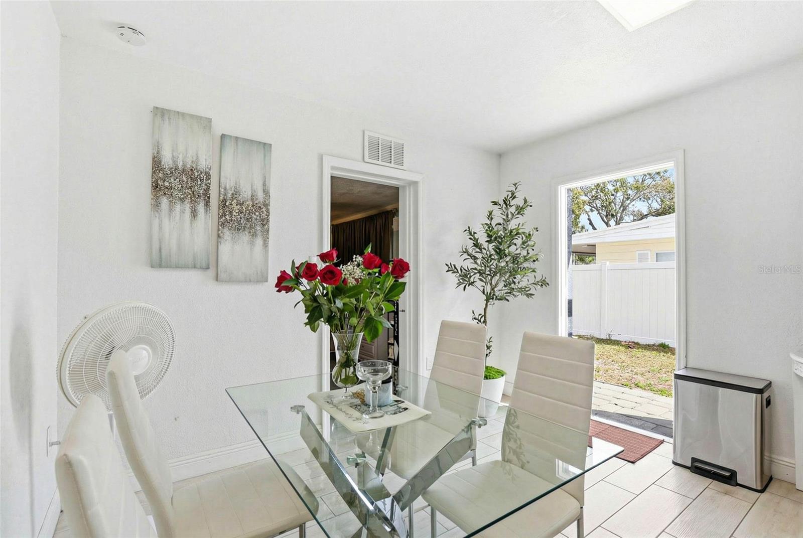 Image 29 of 87 For 2521 Crest Avenue