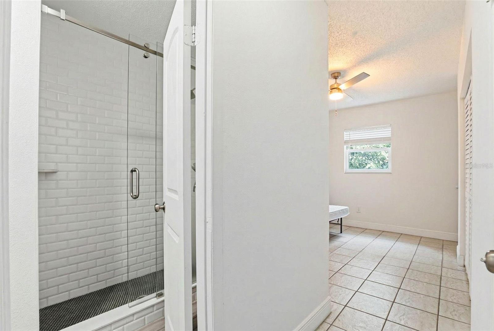 Image 30 of 87 For 2521 Crest Avenue