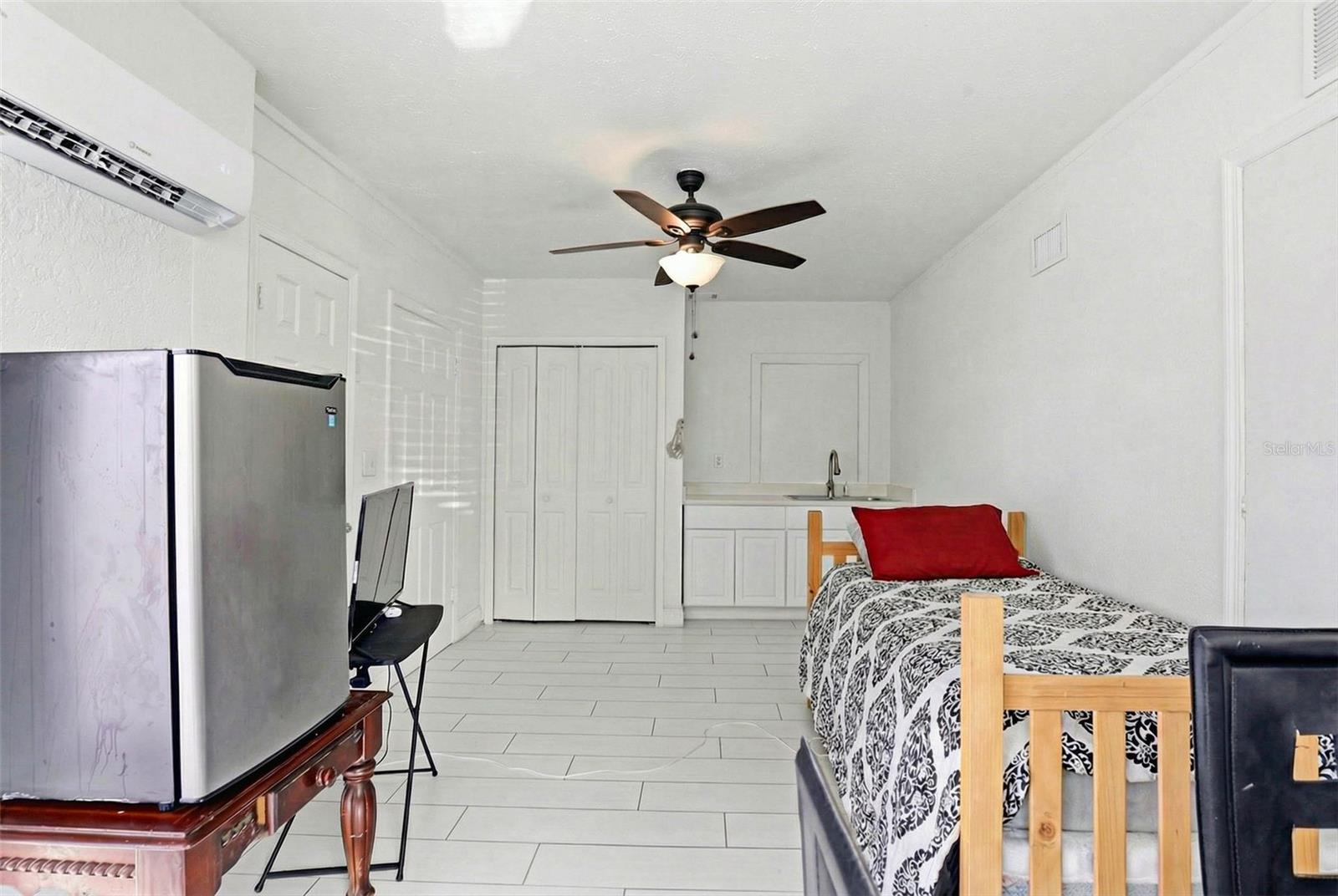 Image 39 of 87 For 2521 Crest Avenue