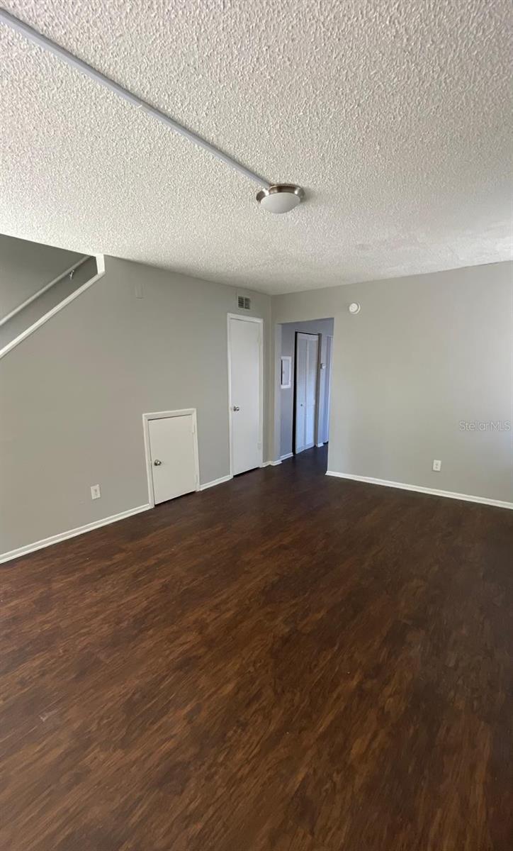 Image 4 of 11 For 1504 Humphrey Street D