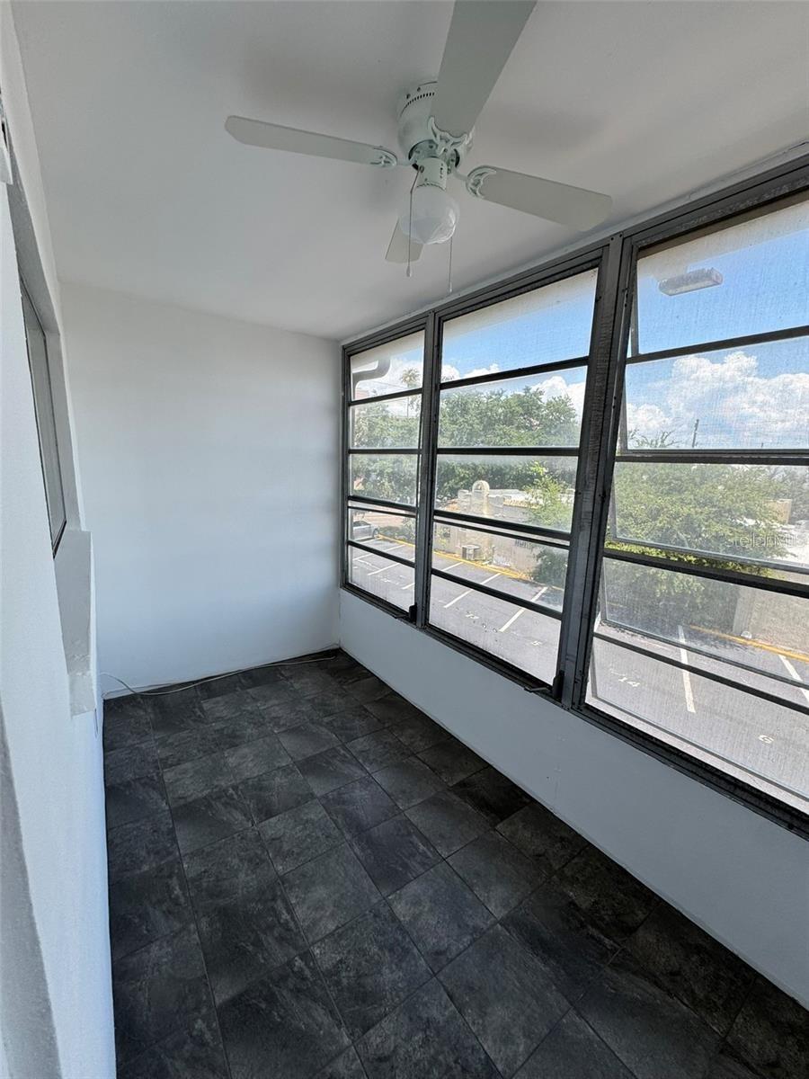 Image 12 of 13 For 1257 Drew Street 14