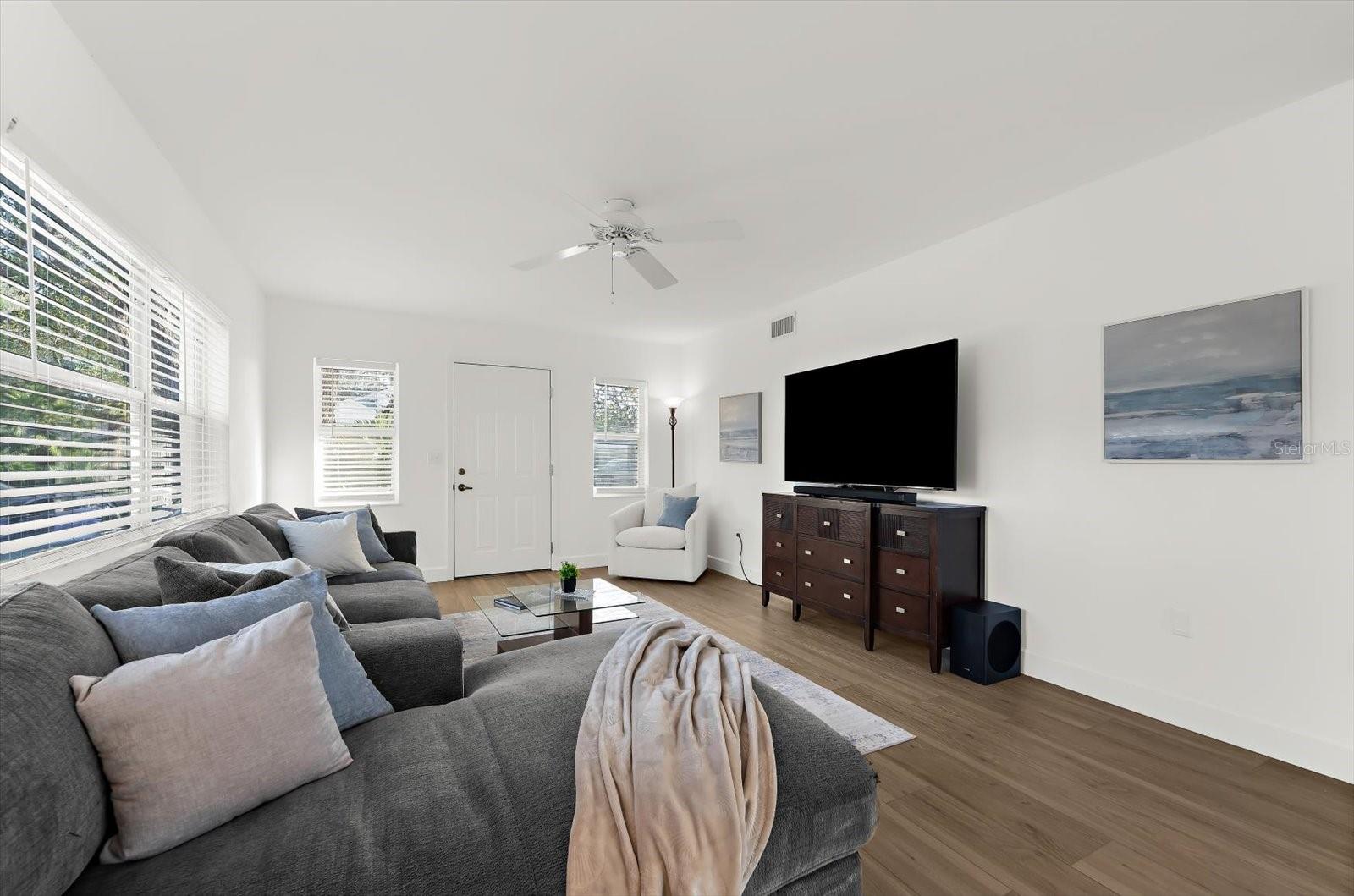 Image 16 of 78 For 408 Georgia Avenue