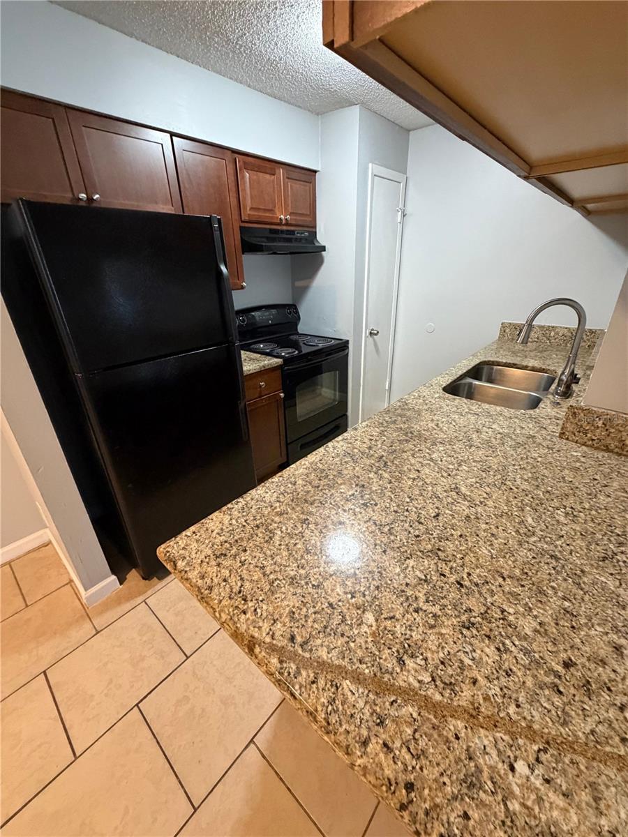 Image 8 of 20 For 226 Berry Tree Place 226