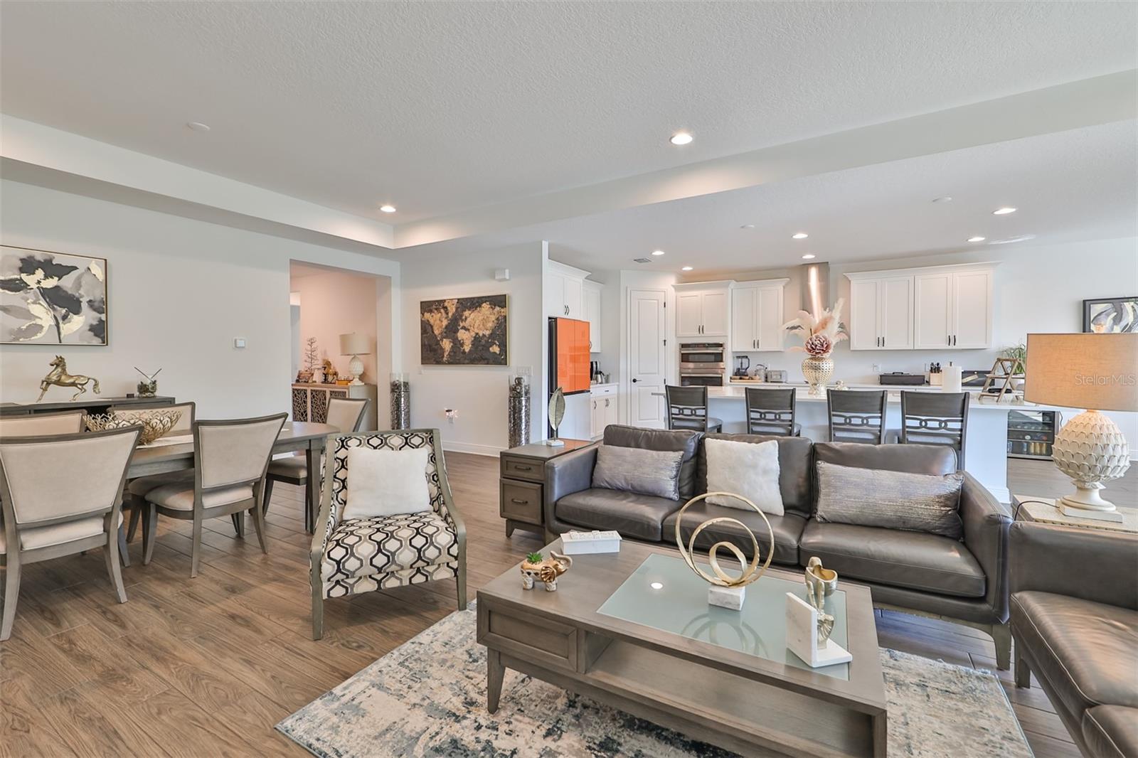 Image 17 of 42 For 5410 Trevesta Place