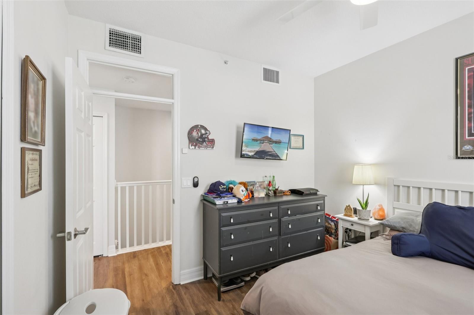 Listing photo id 27 for 533 Bahia Beach Boulevard