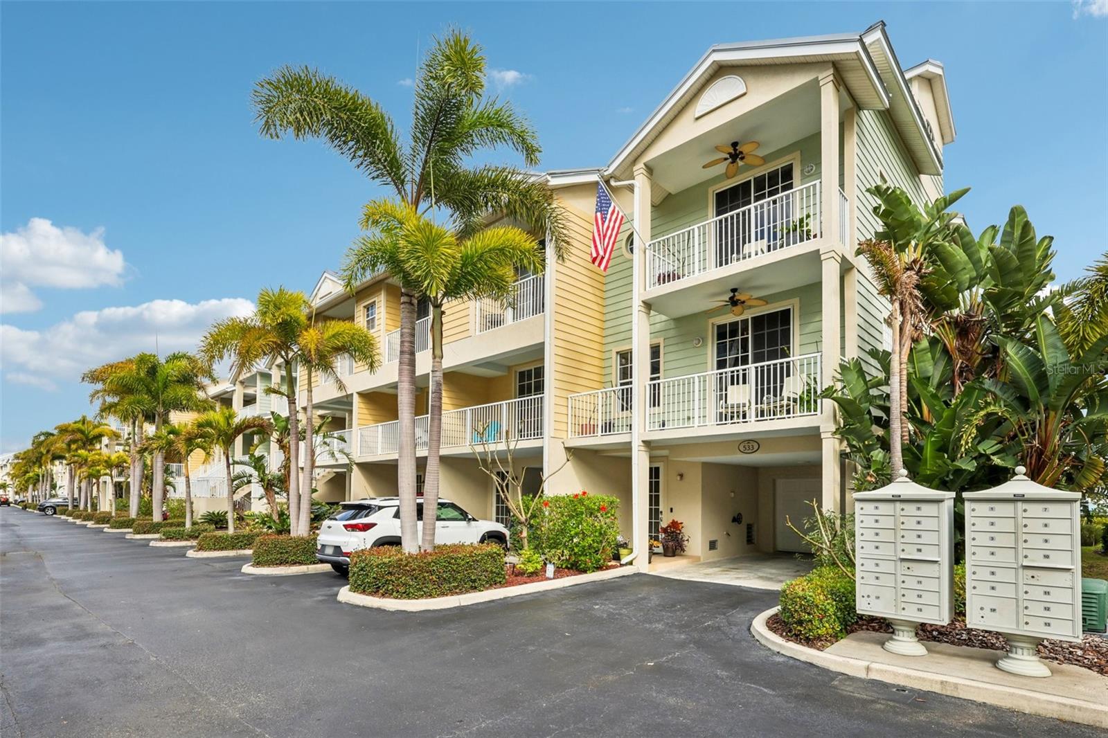 Listing photo id 1 for 533 Bahia Beach Boulevard