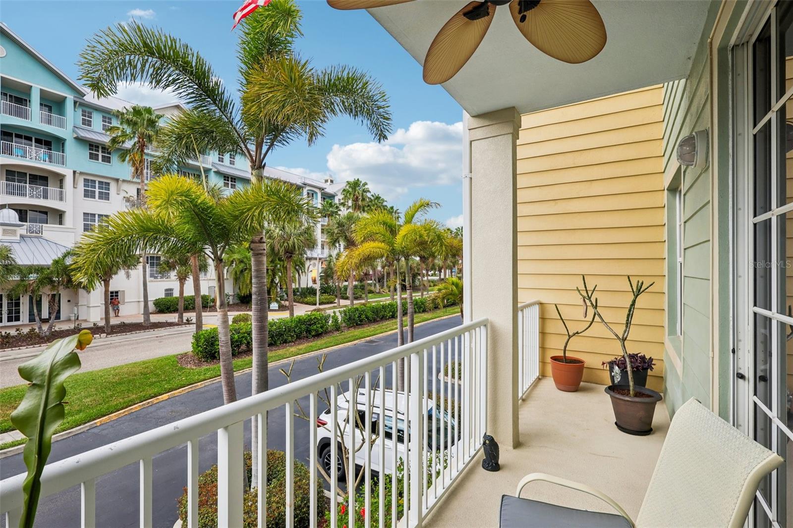 Listing photo id 39 for 533 Bahia Beach Boulevard