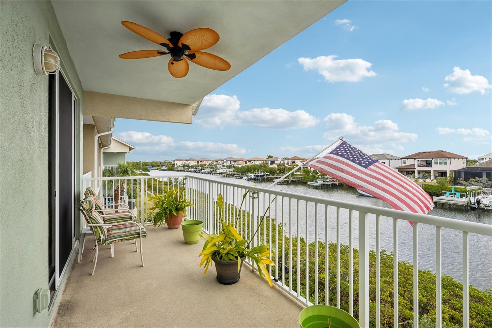 Listing photo id 40 for 533 Bahia Beach Boulevard