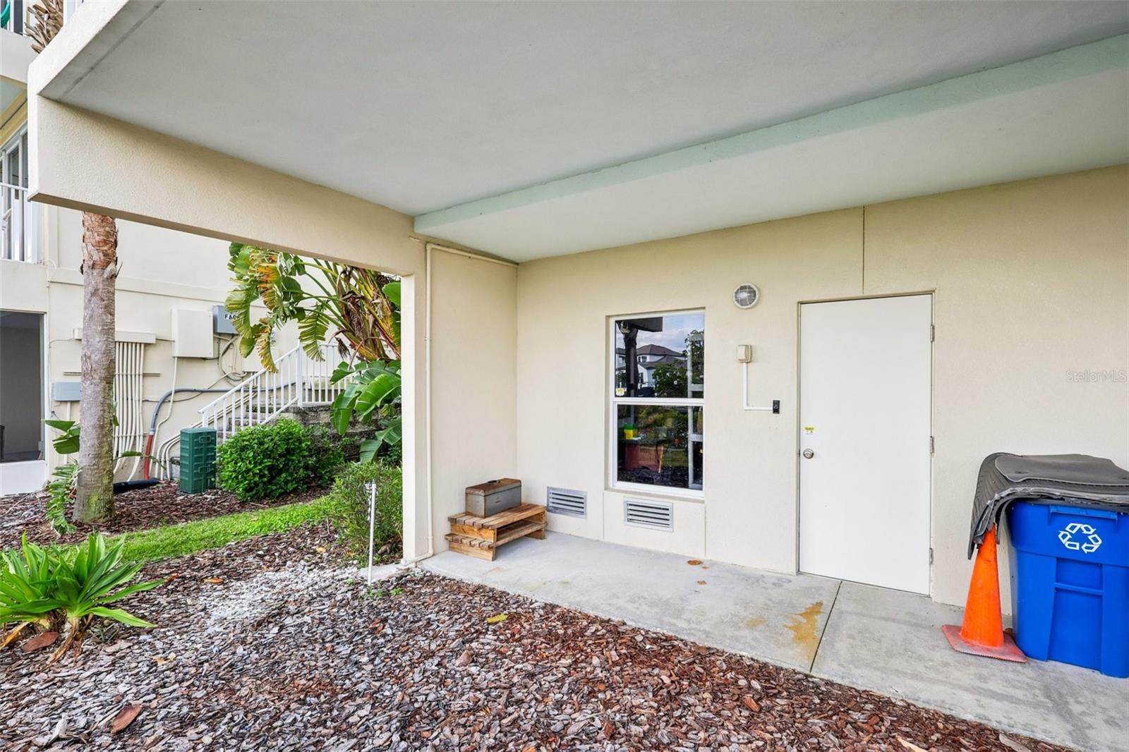 Listing photo id 46 for 533 Bahia Beach Boulevard