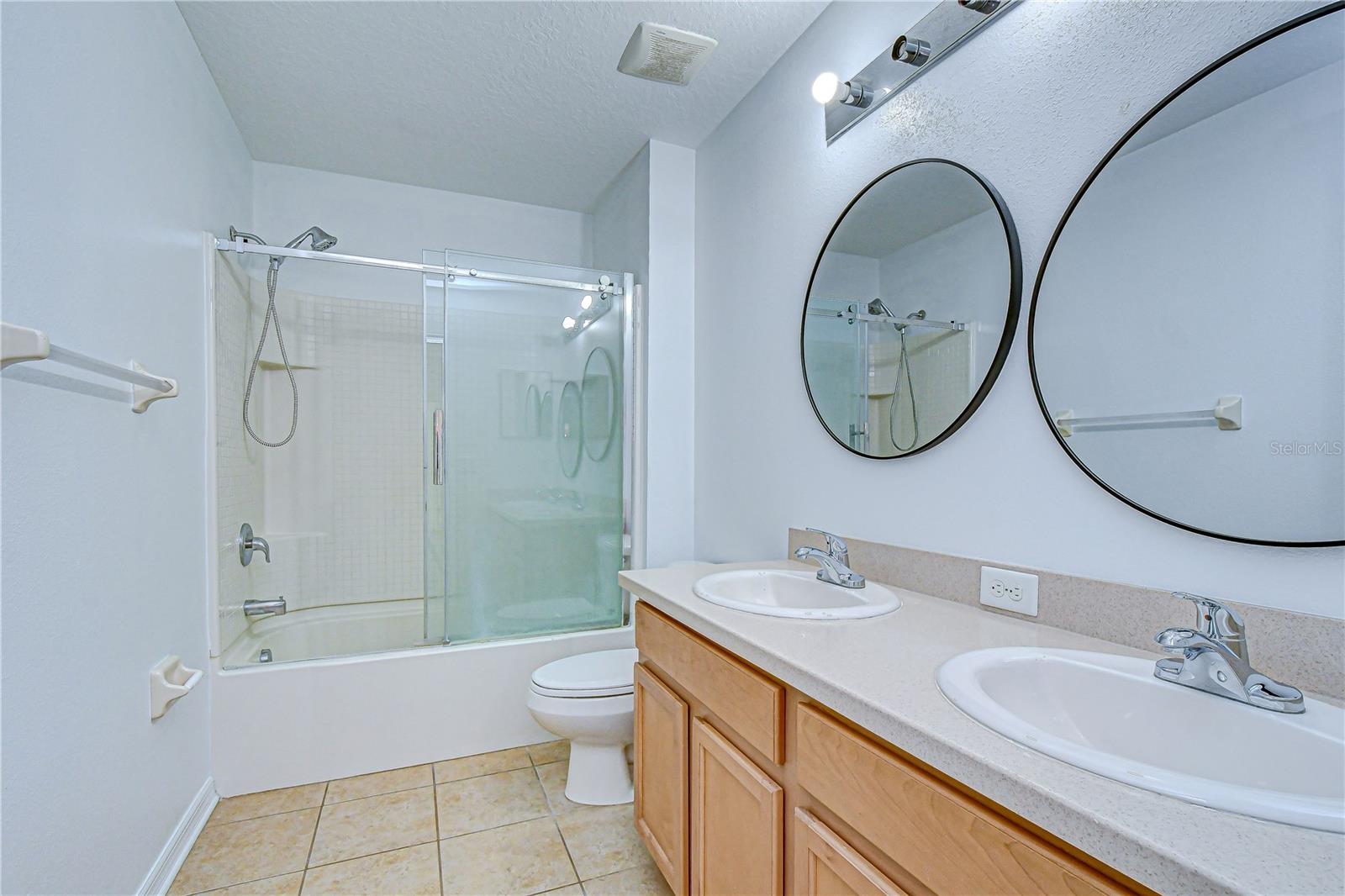 Image 42 of 55 For 7809 Tuscany Woods Drive