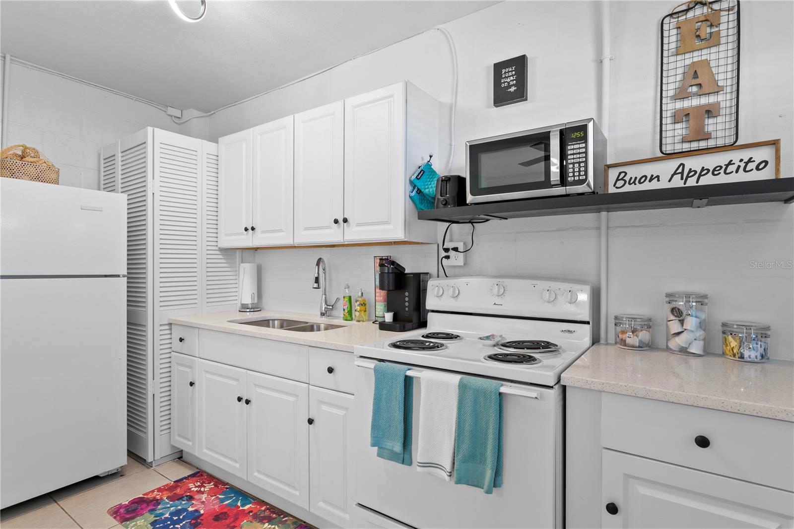 Image 29 of 32 For 1305 Bermuda Boulevard A